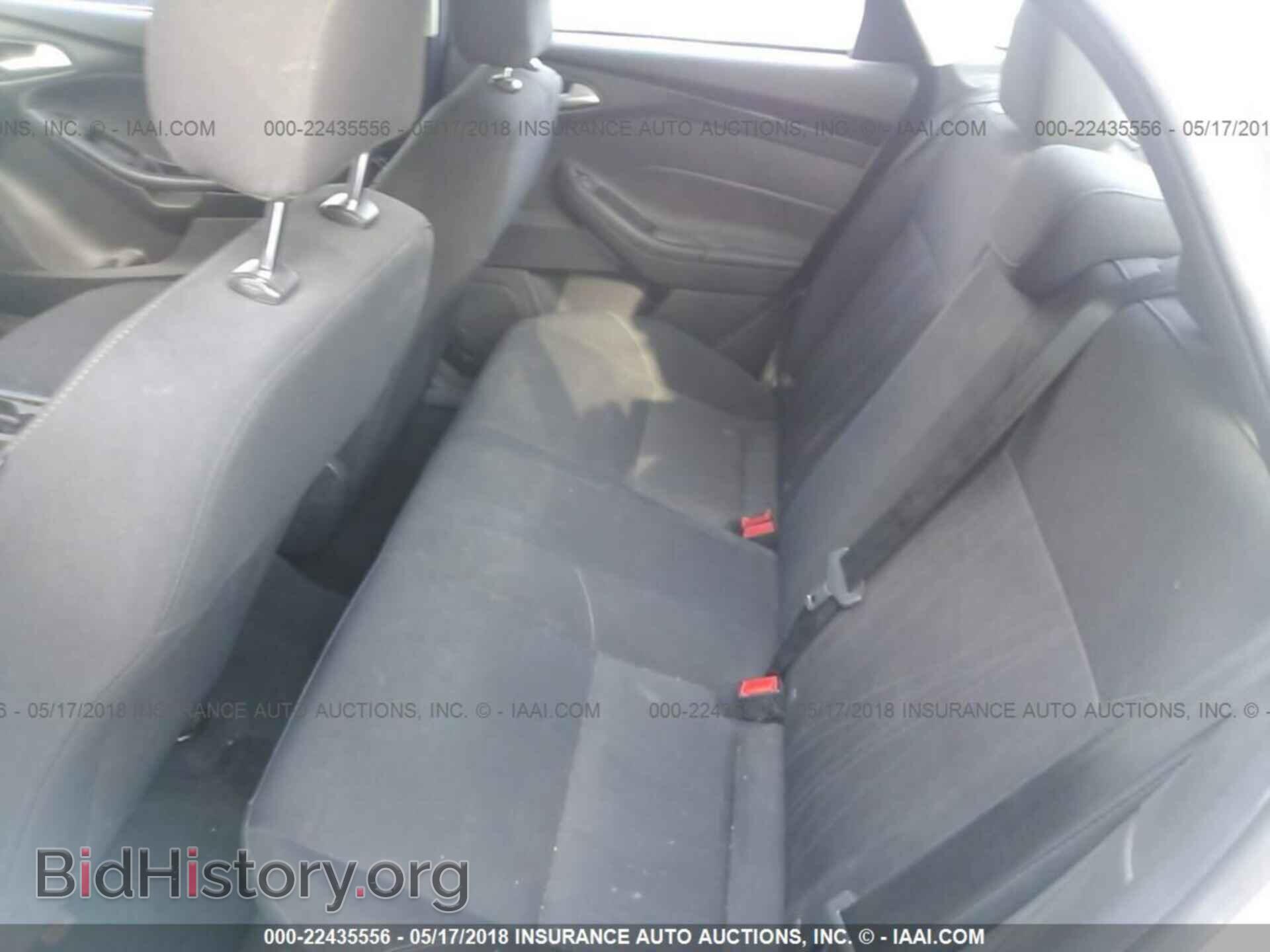2016 Ford Focus - VIN: 1FADP3F20GL247511 - Photo 8