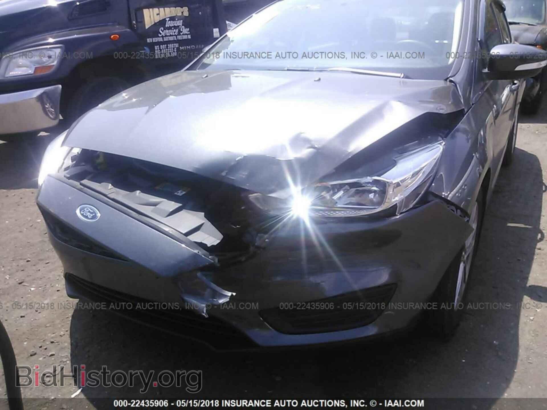 2016 Ford Focus - VIN: 1FADP3F27GL240104 - Photo 6