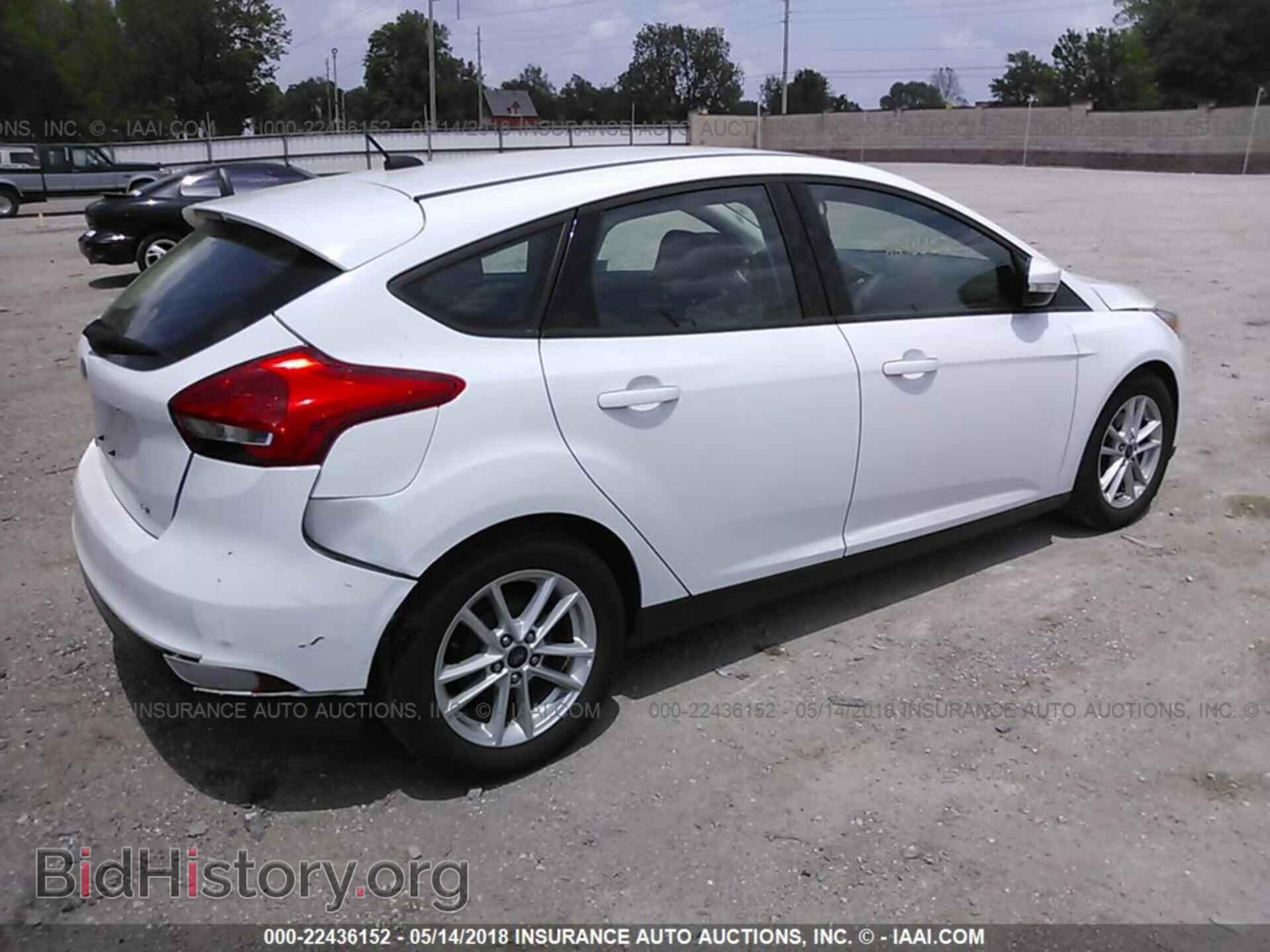 2017 Ford Focus - VIN: 1FADP3K22HL217224 - Photo 4