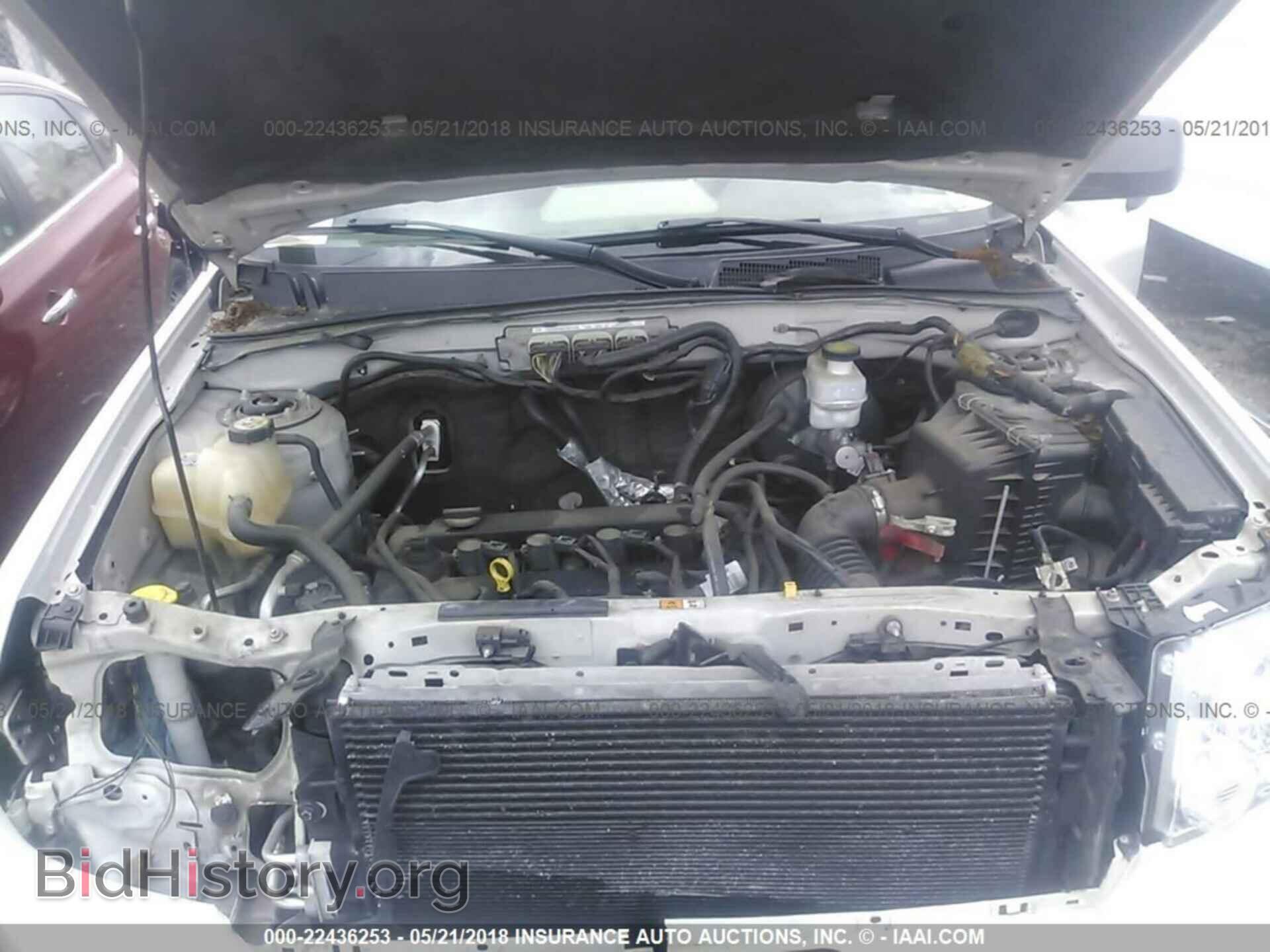 2011 Ford Escape - VIN: 1FMCU0C79BKC43108 - Фото 10