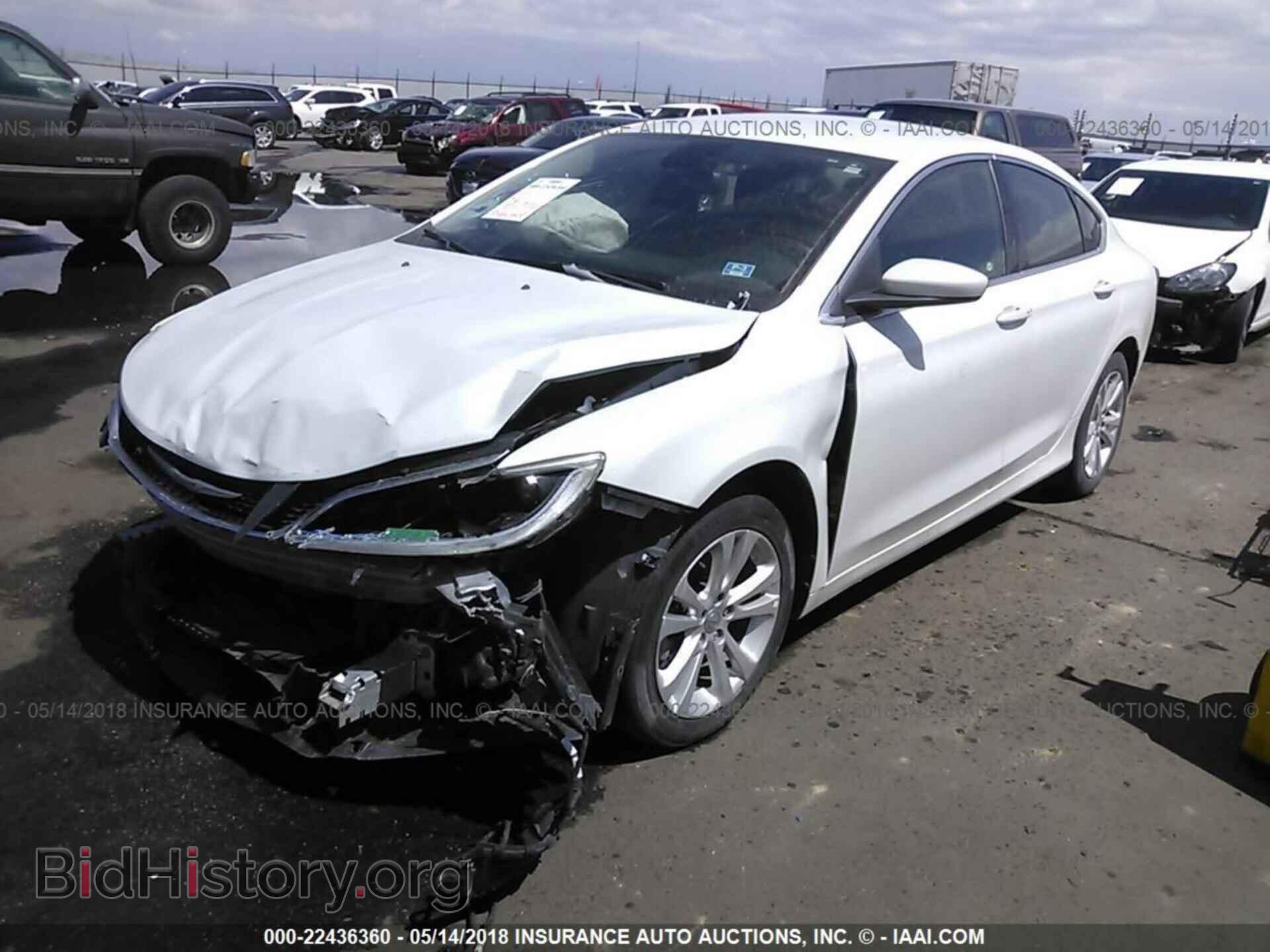 2015 Chrysler 200 - VIN: 1C3CCCAB0FN617159 - Photo 2