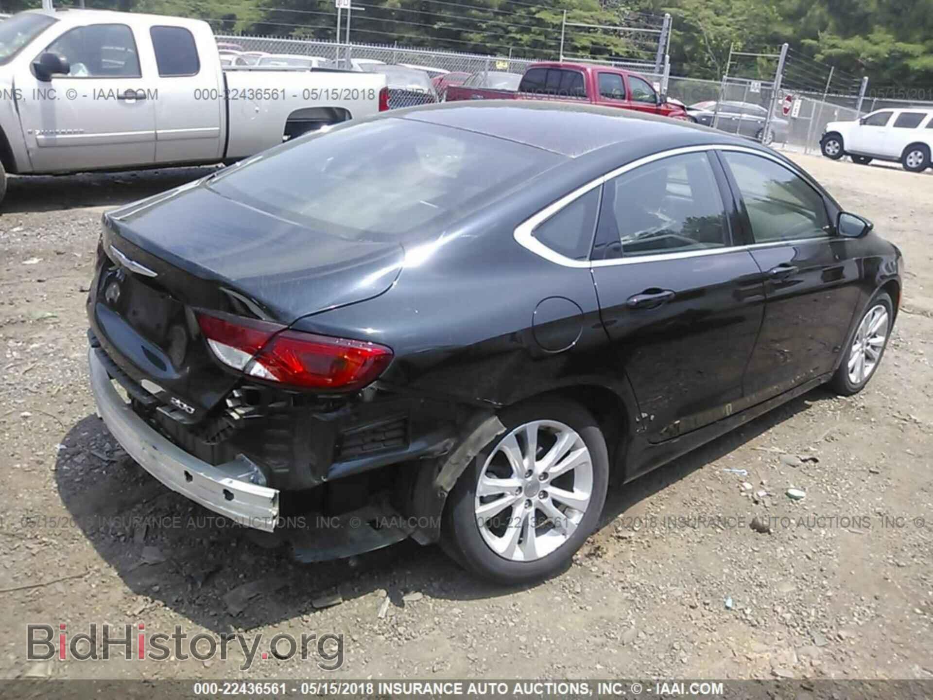 2015 Chrysler 200 - VIN: 1C3CCCAB1FN731073 - Photo 4
