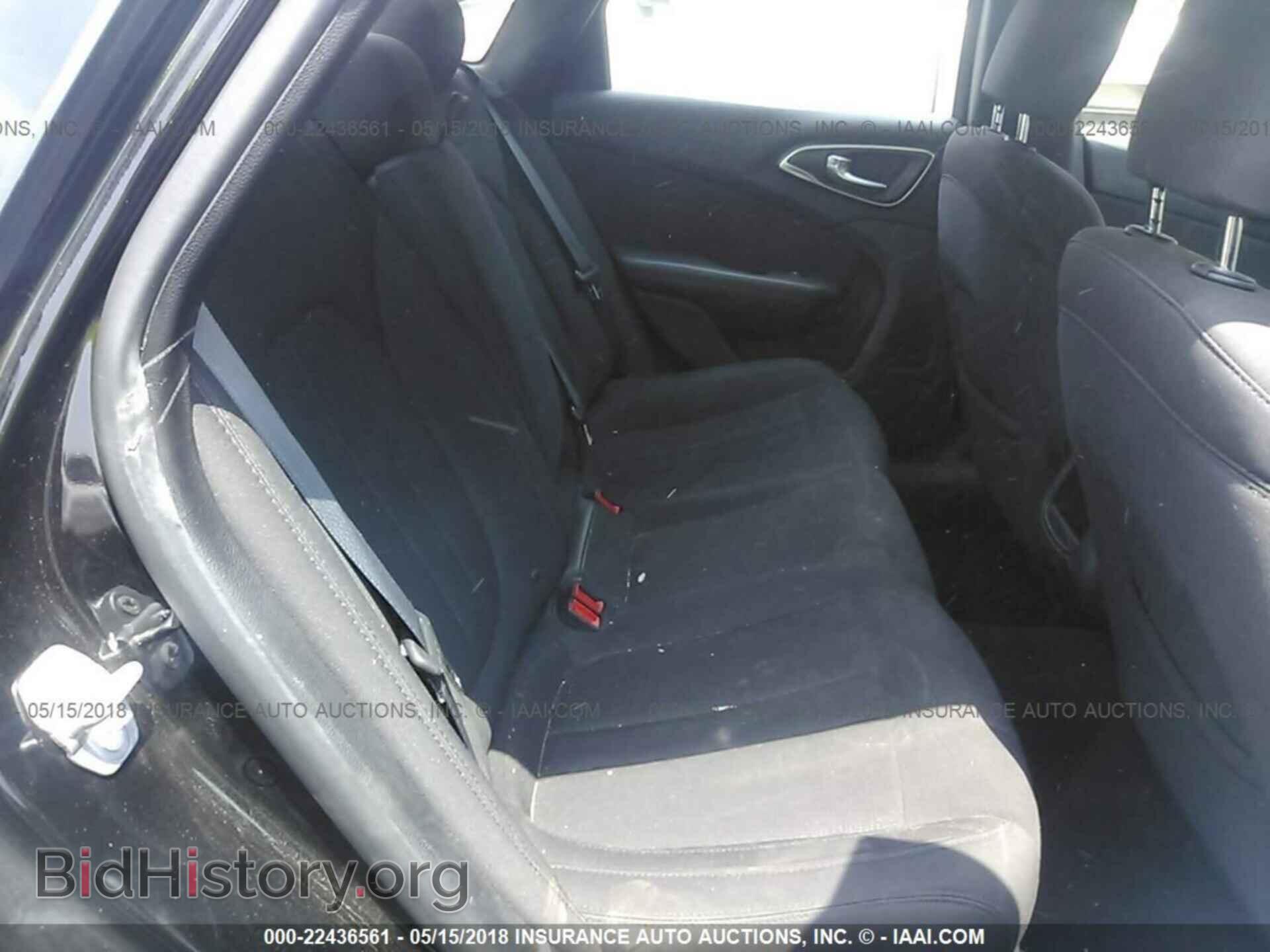 2015 Chrysler 200 - VIN: 1C3CCCAB1FN731073 - Photo 8