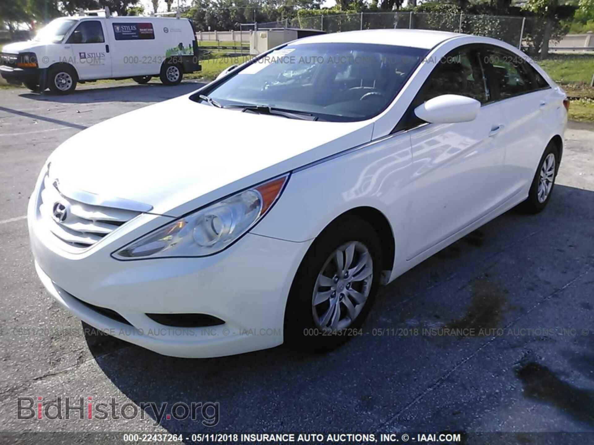 2012 Hyundai Sonata - VIN: 5NPEB4AC2CH473812 - Photo 2