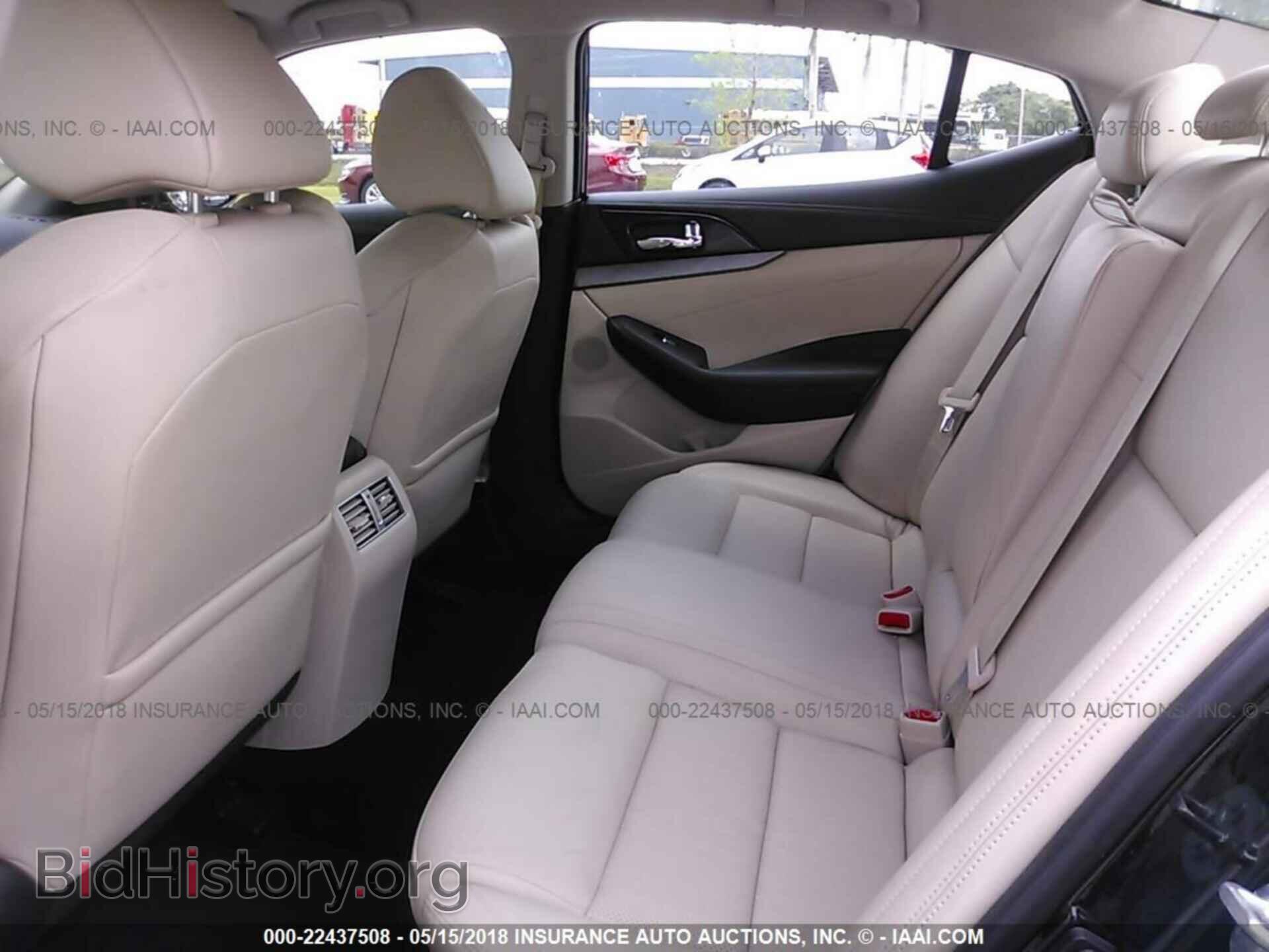 2017 Nissan Maxima - VIN: 1N4AA6AP5HC445821 - Photo 8
