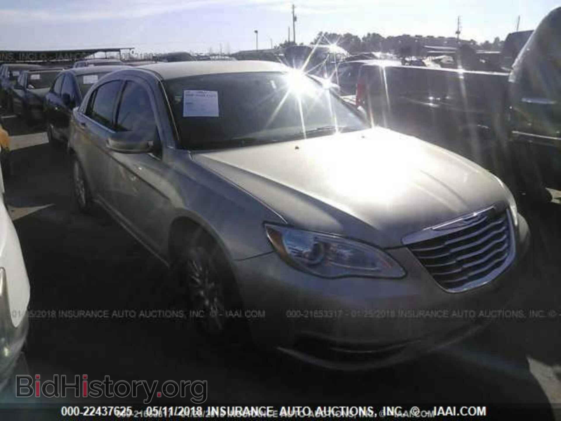 Photo 1C3CCBAB4DN622713 - Chrysler 200 2013