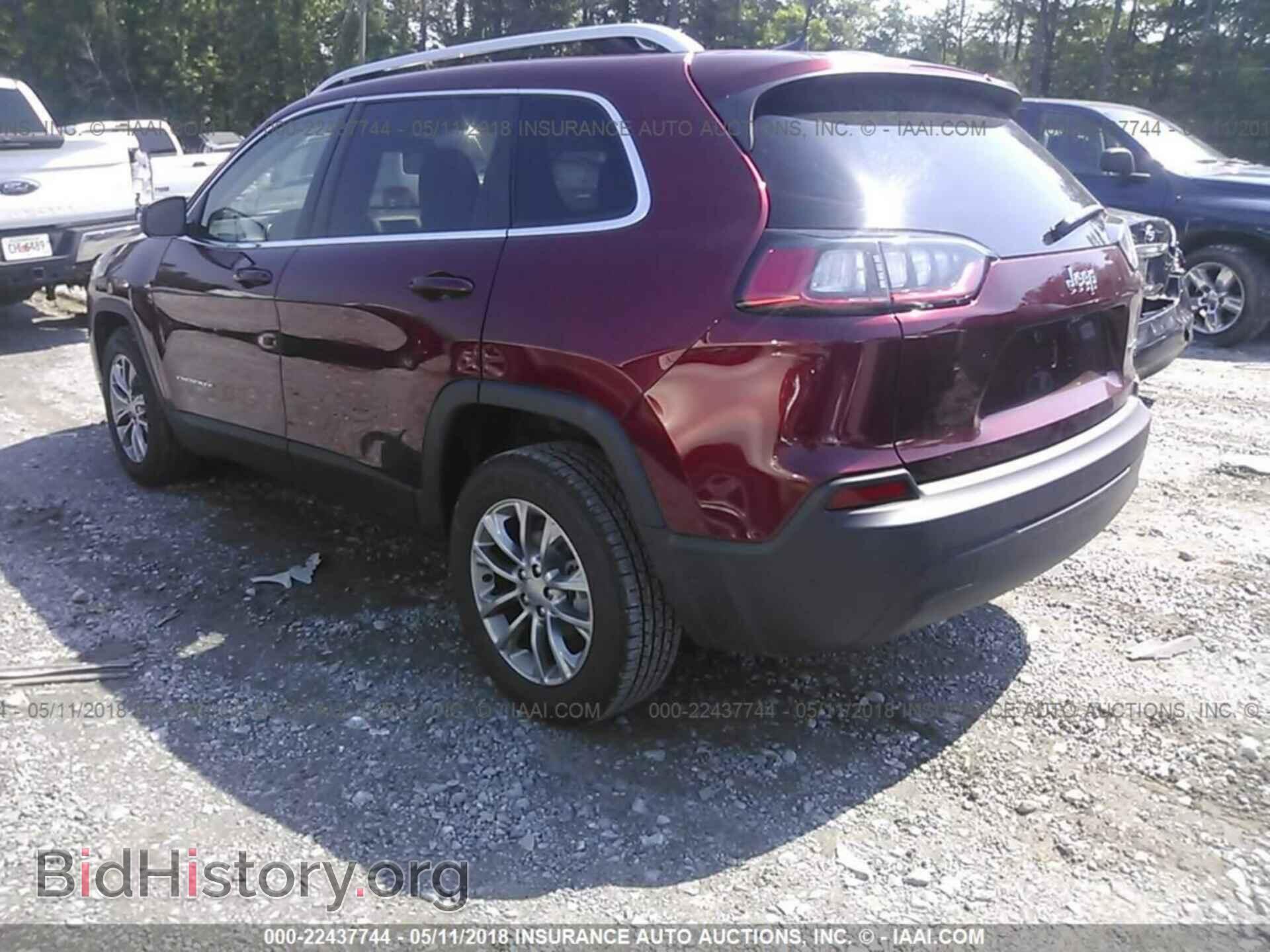 2019 Jeep Cherokee - VIN: 1C4PJLLB3KD184758 - Фото 3