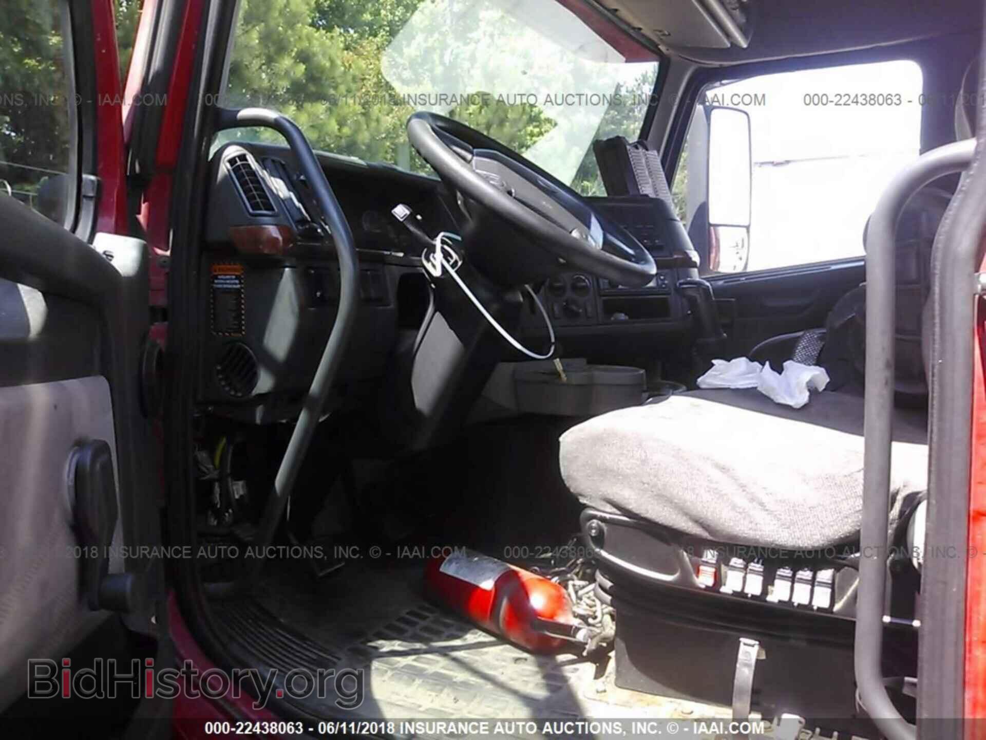 2011 Volvo Vnl - VIN: 4V4NC9TH5BN294069 - Фото 5