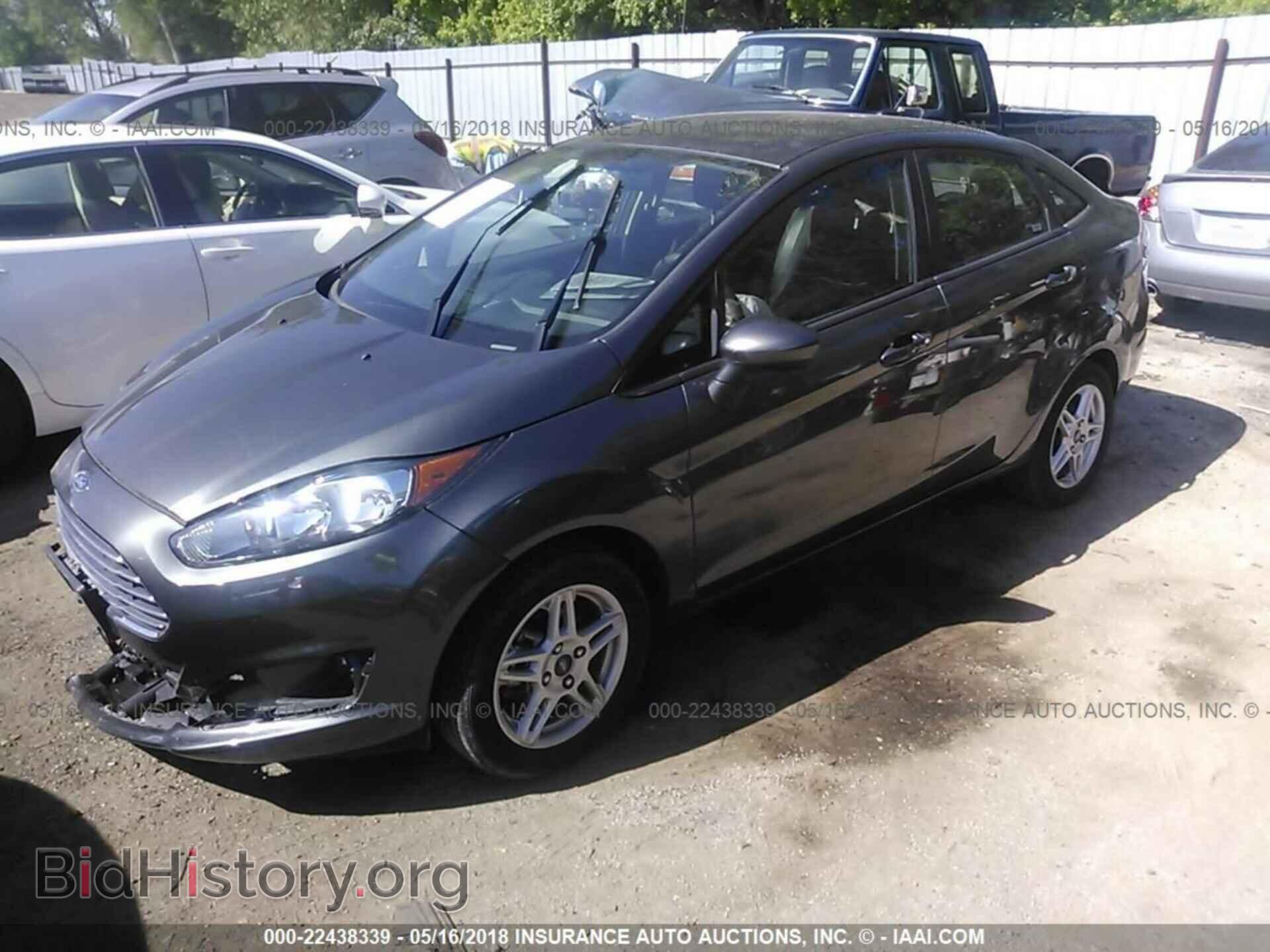 2017 Ford Fiesta - VIN: 3FADP4BJ8HM113395 - Фото 2