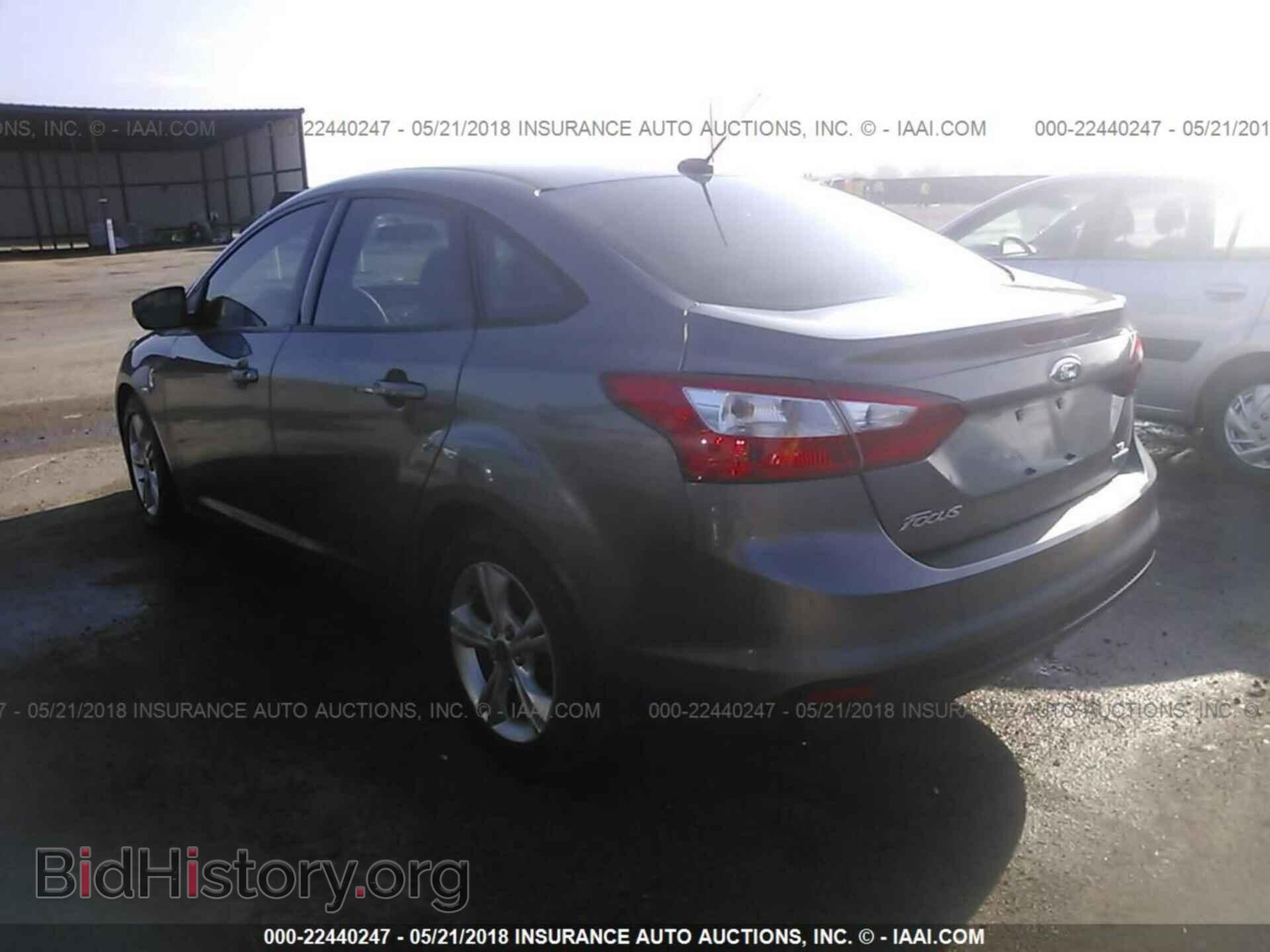 2014 Ford Focus - VIN: 1FADP3F2XEL253586 - Фото 3