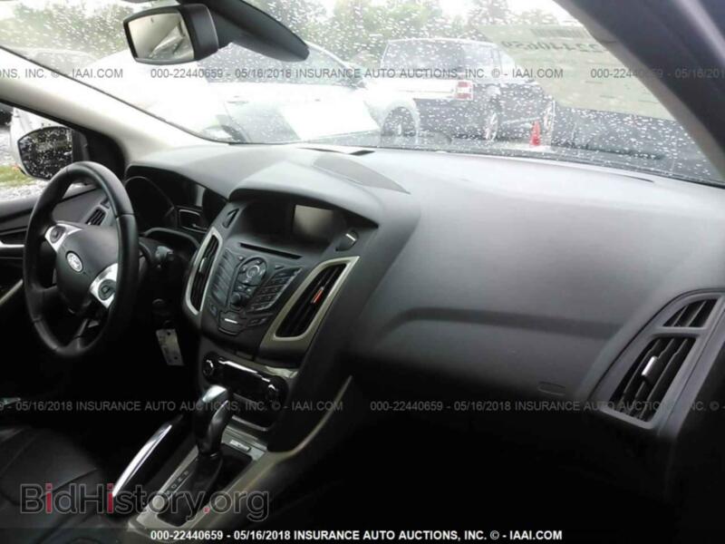 2012 Ford FOCUS (VIN 1FAHP3M20CL200512) — фото 5 из 10