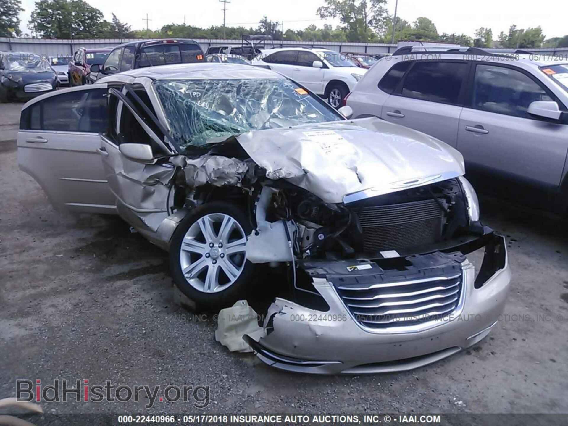 Photo 1C3CCBBB4EN214230 - Chrysler 200 2014