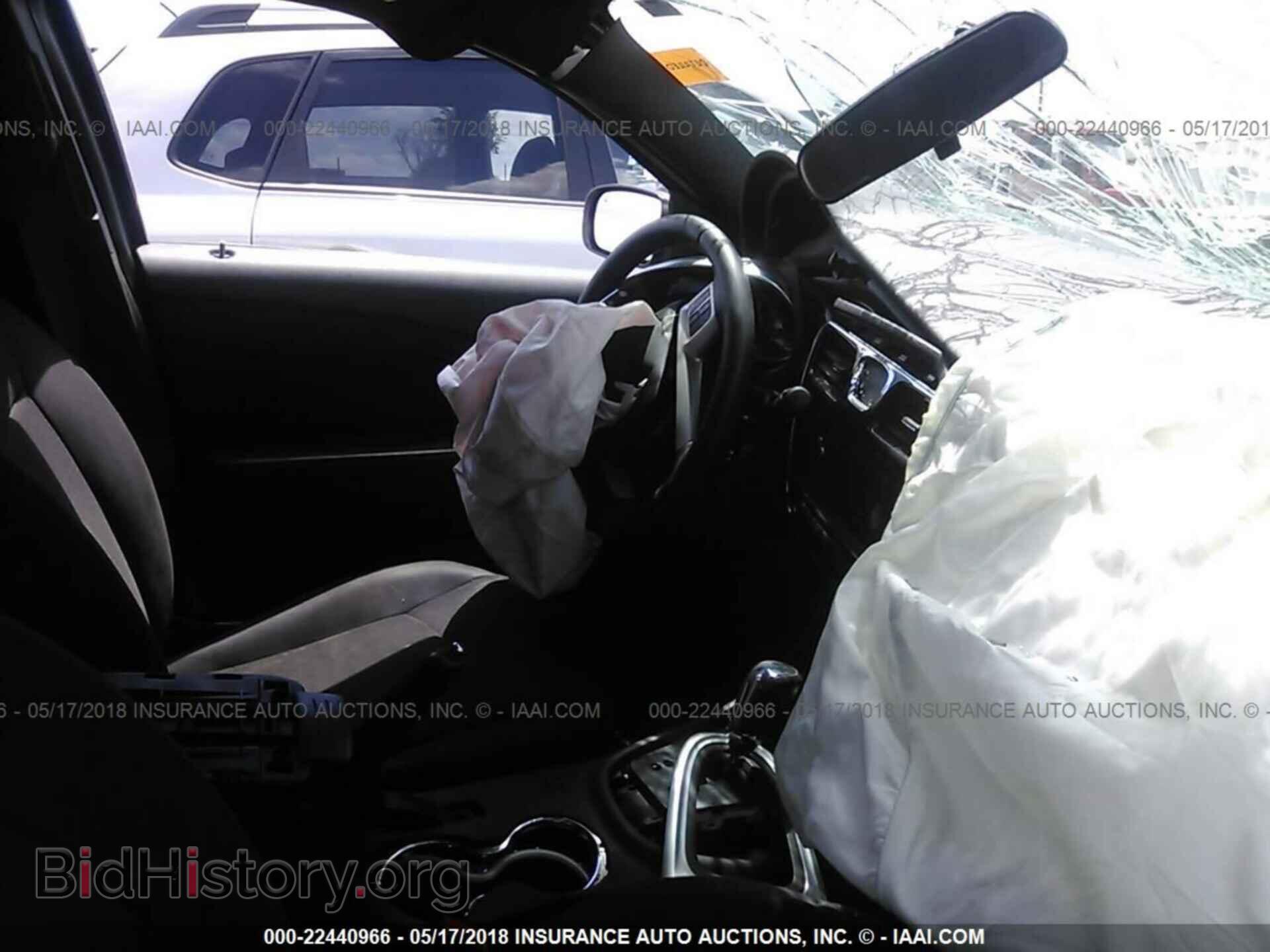 2014 Chrysler 200 - VIN: 1C3CCBBB4EN214230 - Photo 5
