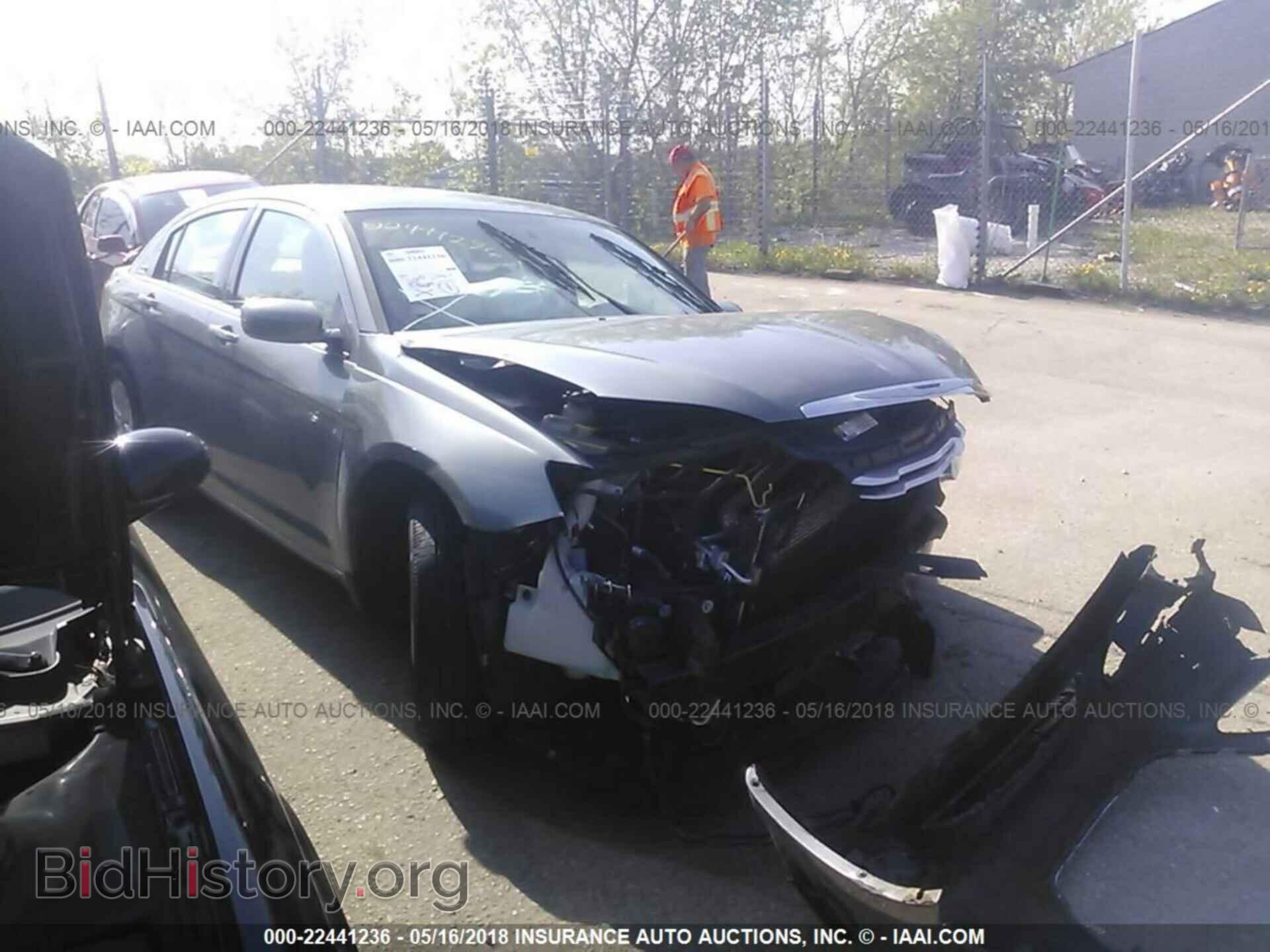 Photo 1C3CCBBB5DN577215 - Chrysler 200 2013