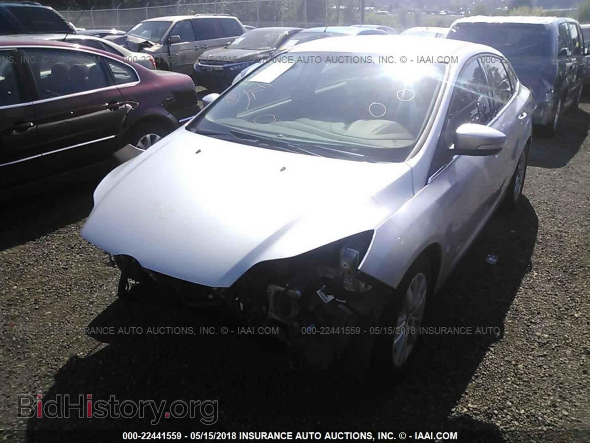 2012 Ford Focus - VIN: 1FAHP3H28CL349826 - Photo 2