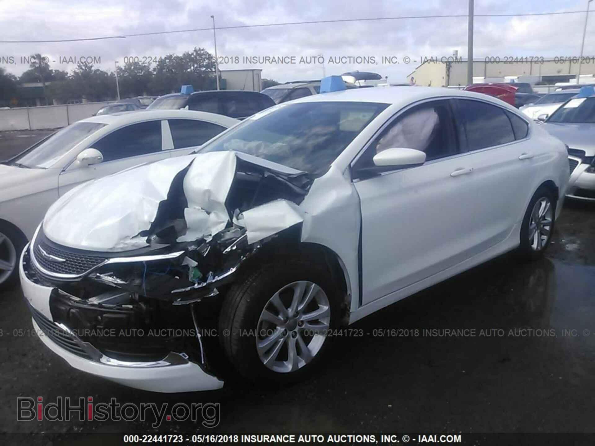 2016 Chrysler 200 - VIN: 1C3CCCAB0GN120551 - Photo 2