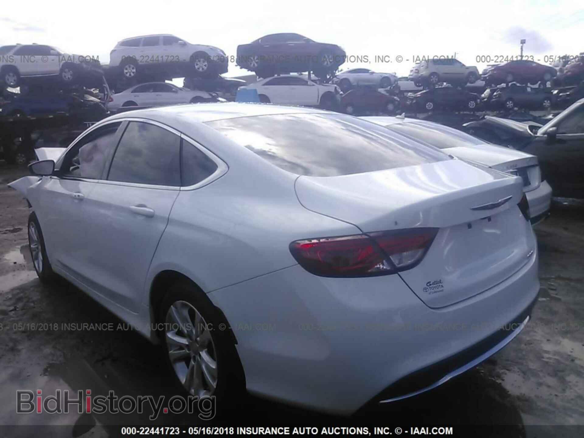 2016 Chrysler 200 - VIN: 1C3CCCAB0GN120551 - Photo 3