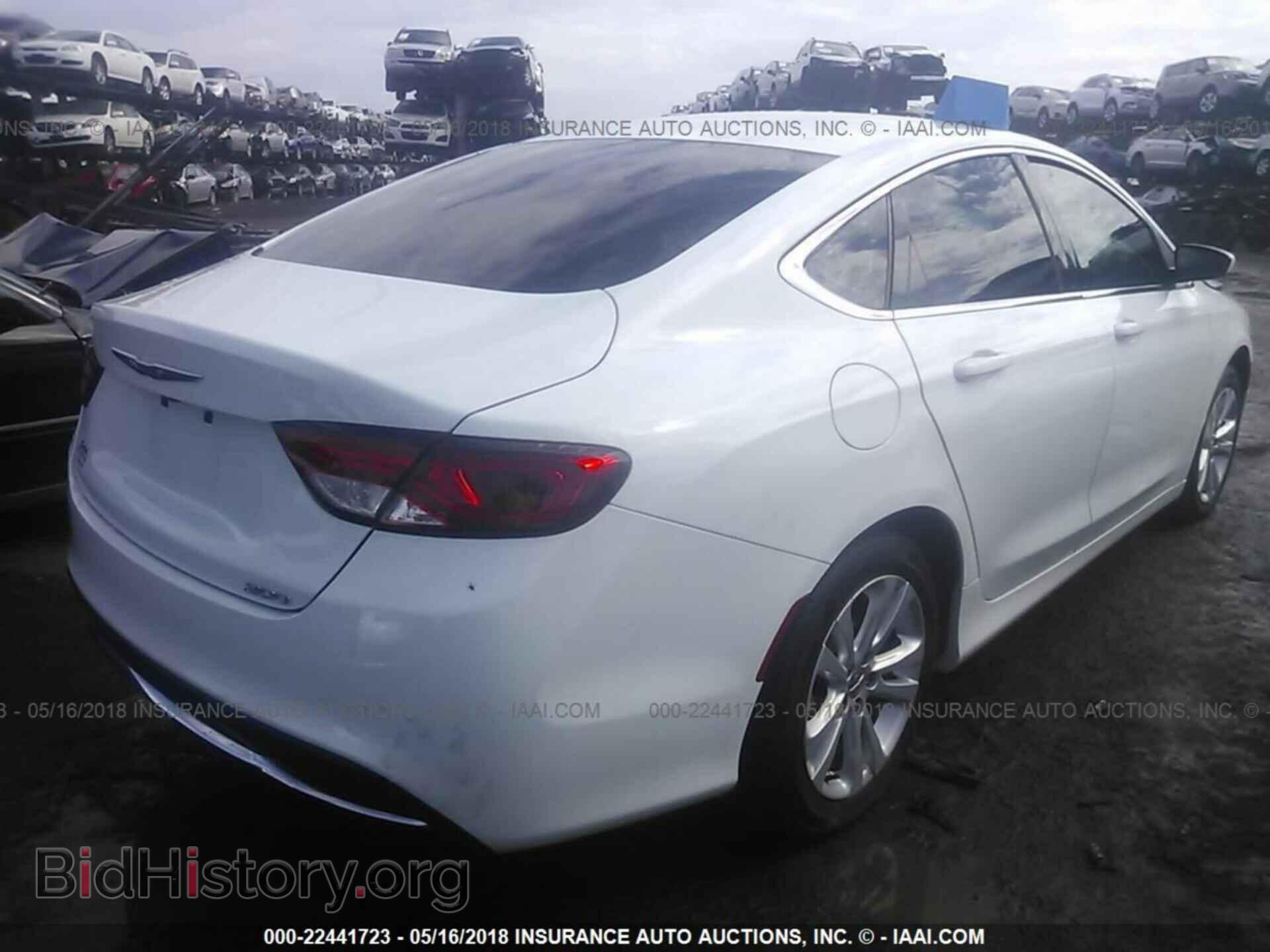 2016 Chrysler 200 - VIN: 1C3CCCAB0GN120551 - Photo 4