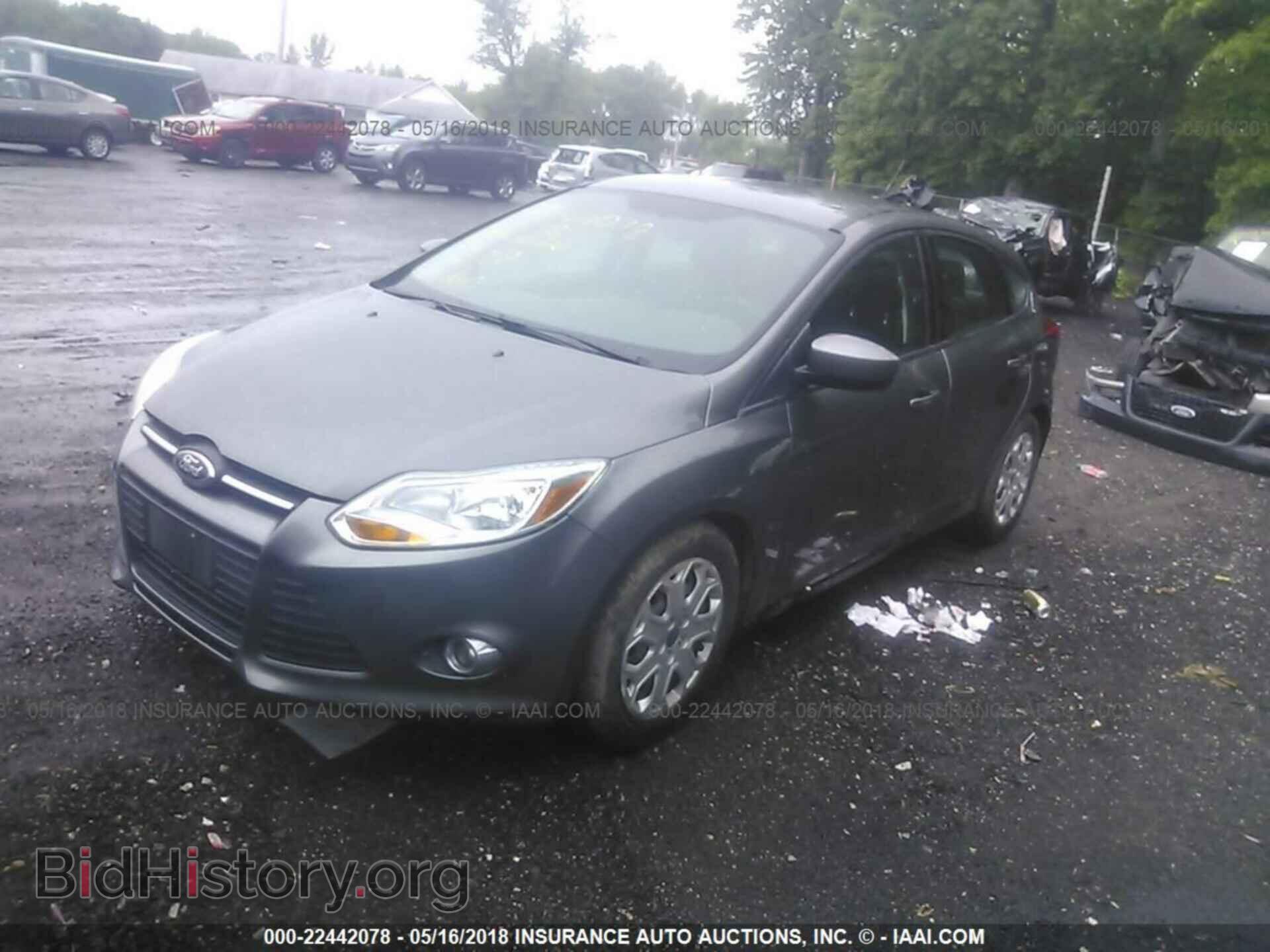 2012 Ford Focus - VIN: 1FAHP3K29CL365963 - Photo 2