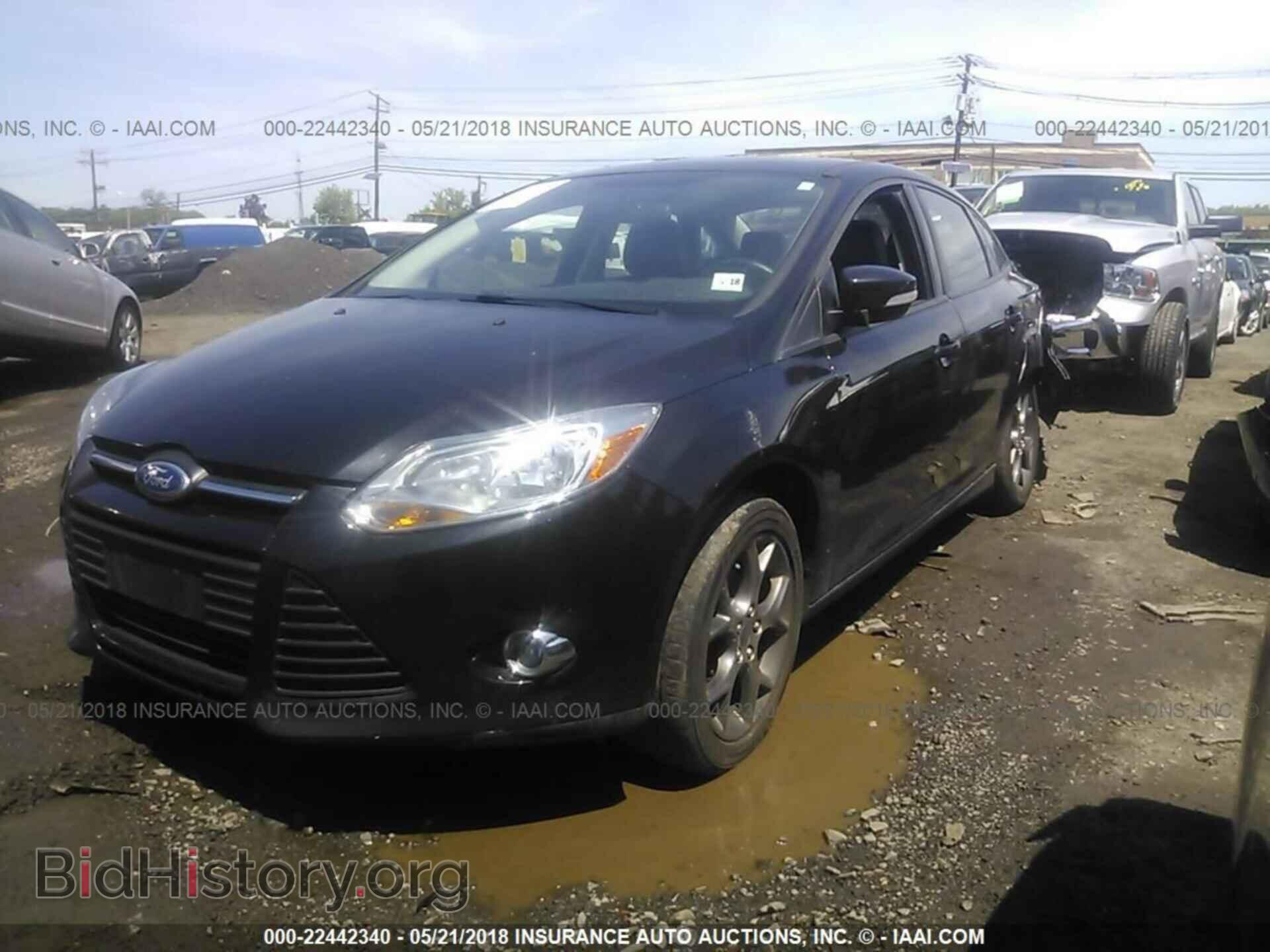 2013 Ford Focus - VIN: 1FADP3F27DL342689 - Photo 2
