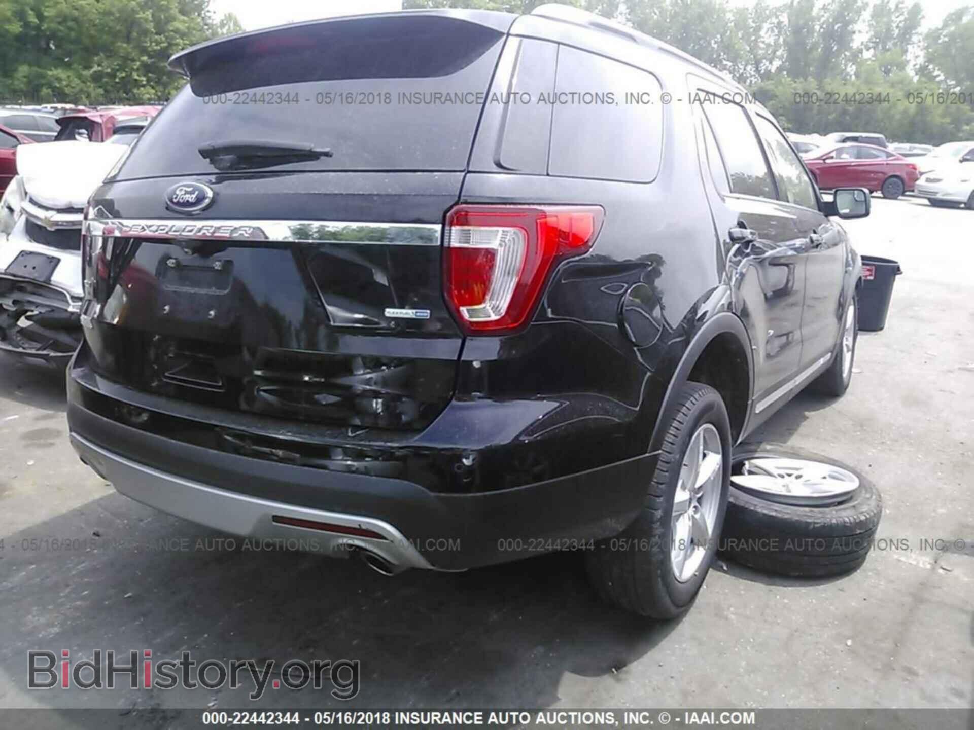 2016 Ford Explorer - VIN: 1FM5K8D88GGA38880 - Photo 4