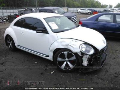 2012 Volkswagen BEETLE, white — VIN 3VW4A7AT7CM641581, IAAI