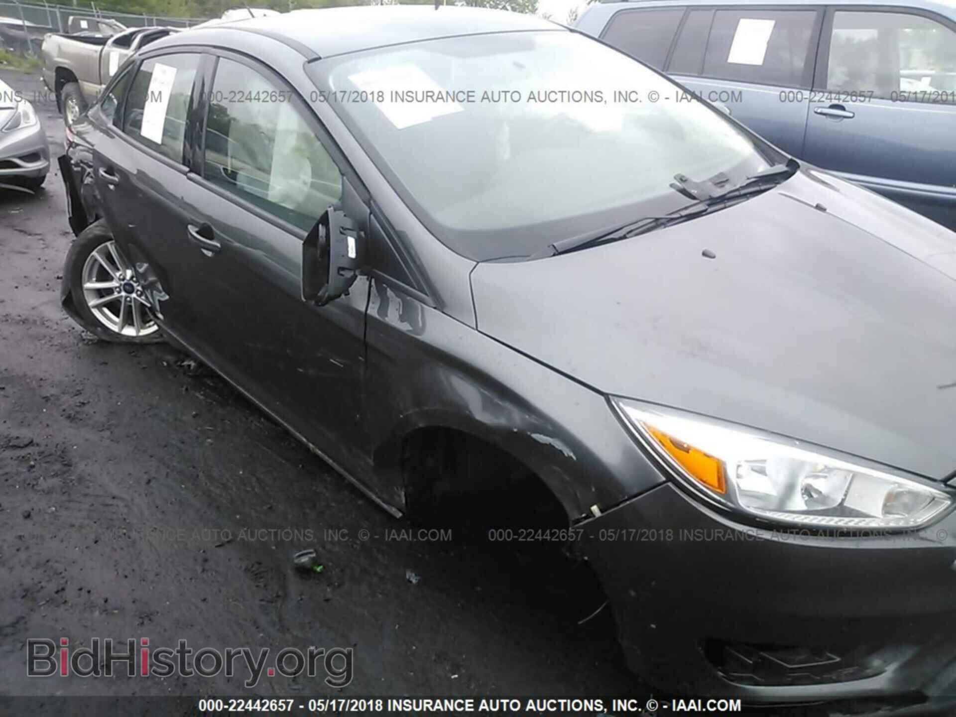 2016 Ford Focus - VIN: 1FADP3F25GL262022 - Photo 6