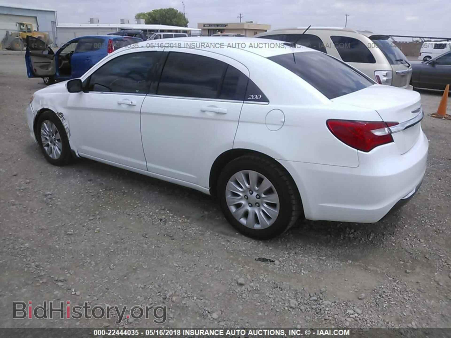 2013 Chrysler 200 - VIN: 1C3CCBAB1DN647181 - Фото 3