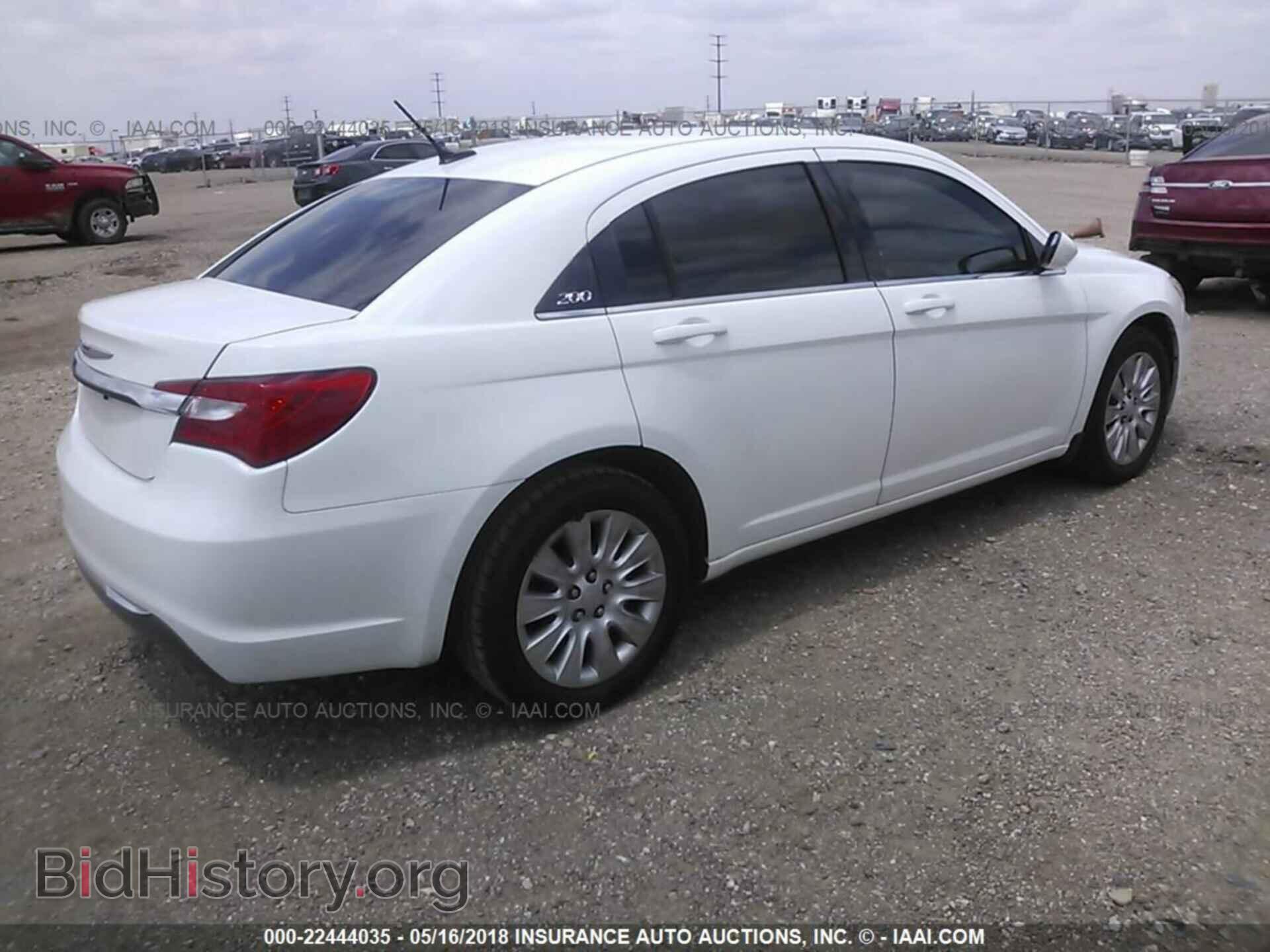 2013 Chrysler 200 - VIN: 1C3CCBAB1DN647181 - Фото 4
