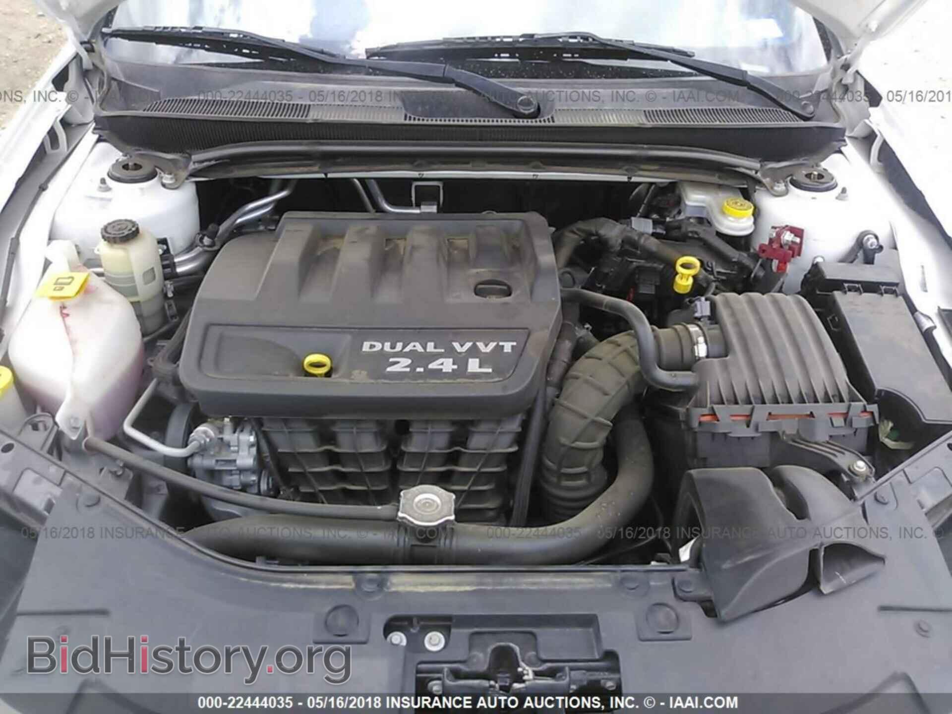 2013 Chrysler 200 - VIN: 1C3CCBAB1DN647181 - Фото 10