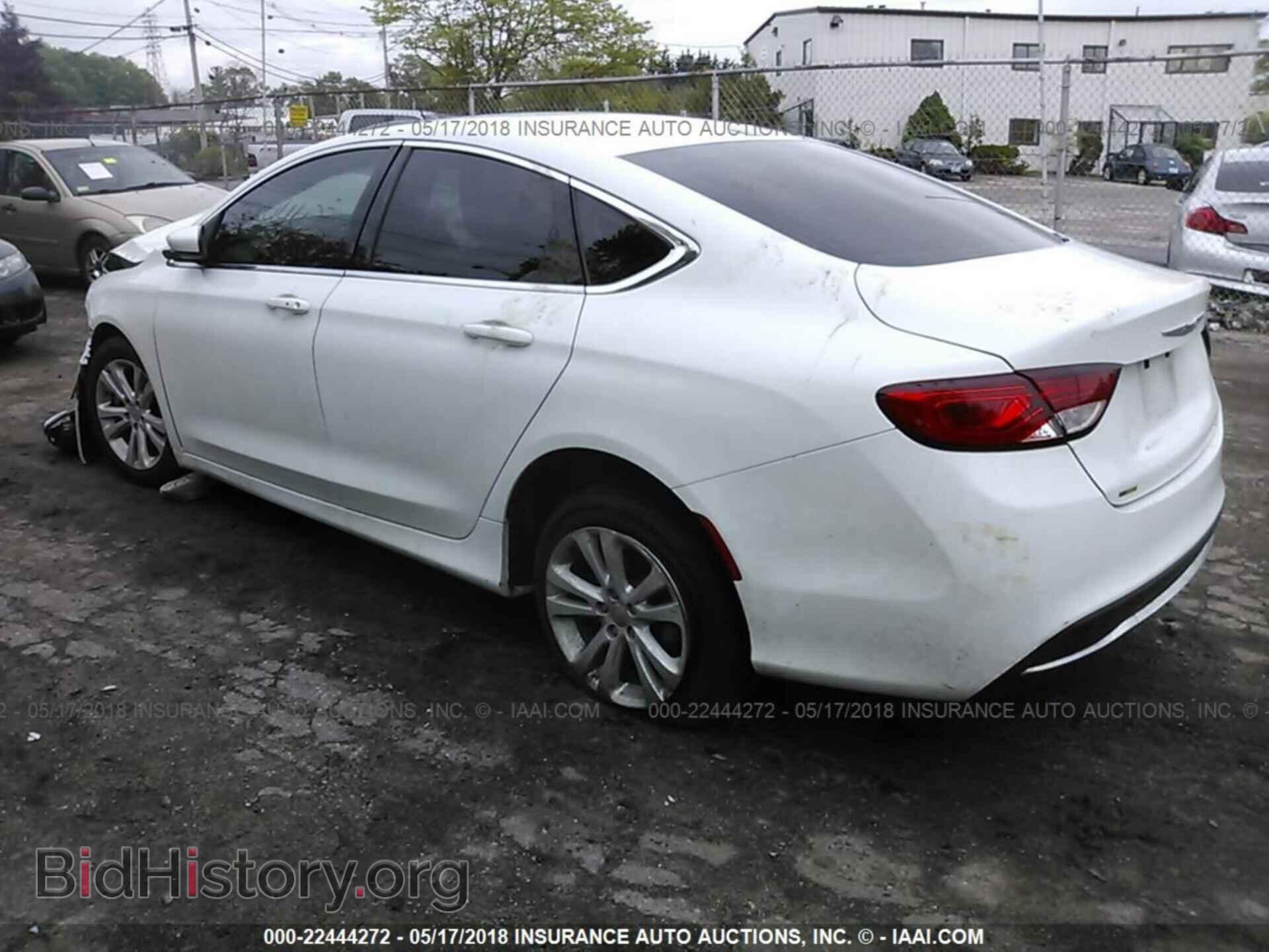 2015 Chrysler 200 - VIN: 1C3CCCAB8FN743673 - Photo 3