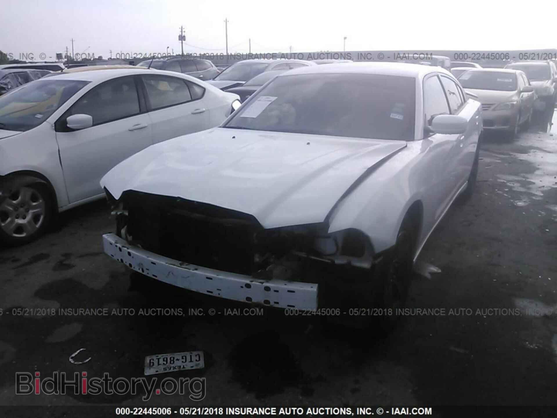 2012 Dodge Charger - VIN: 2C3CDXBG7CH210975 - Фото 2
