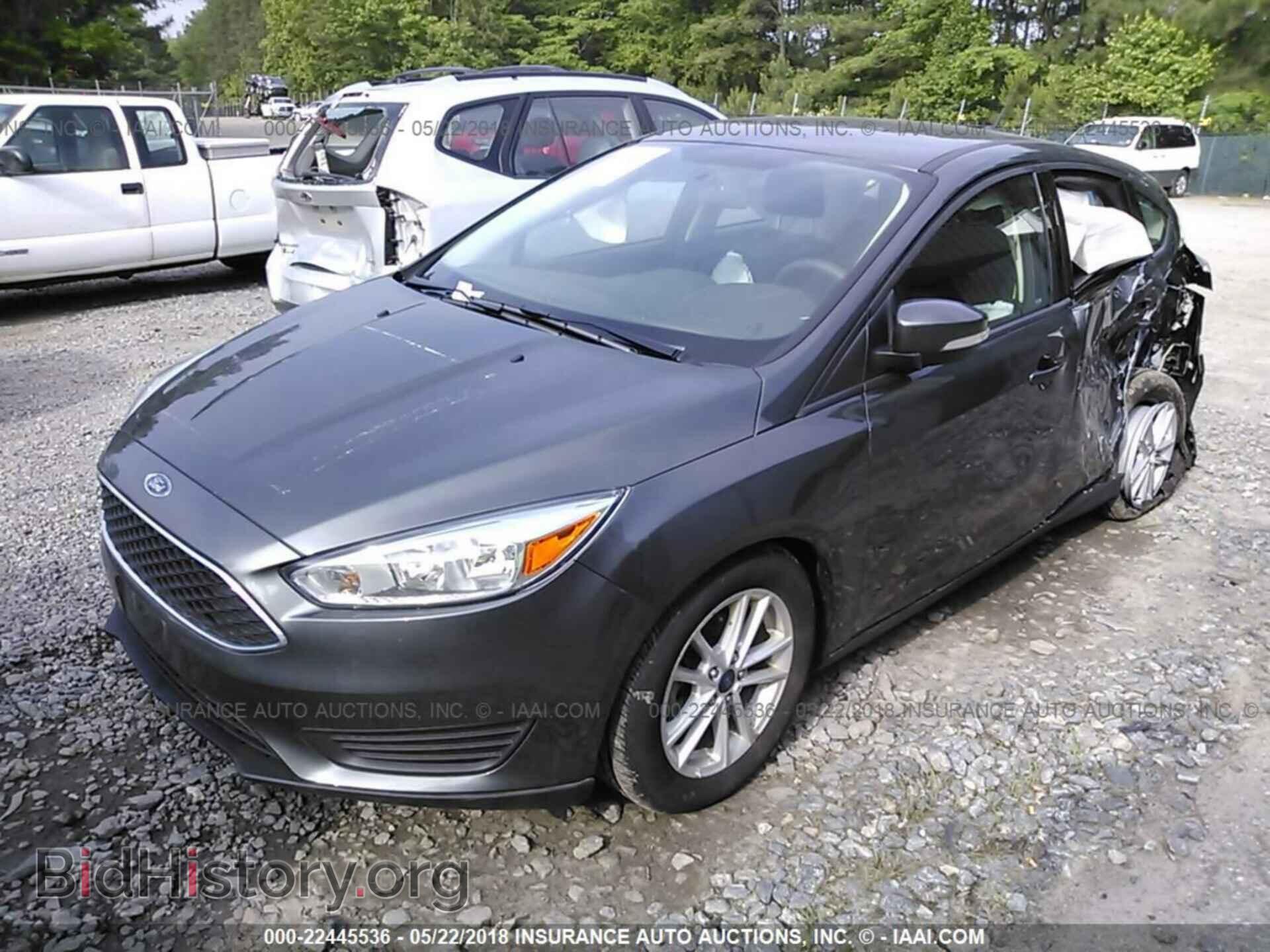 2017 Ford Focus - VIN: 1FADP3K25HL278910 - Photo 2