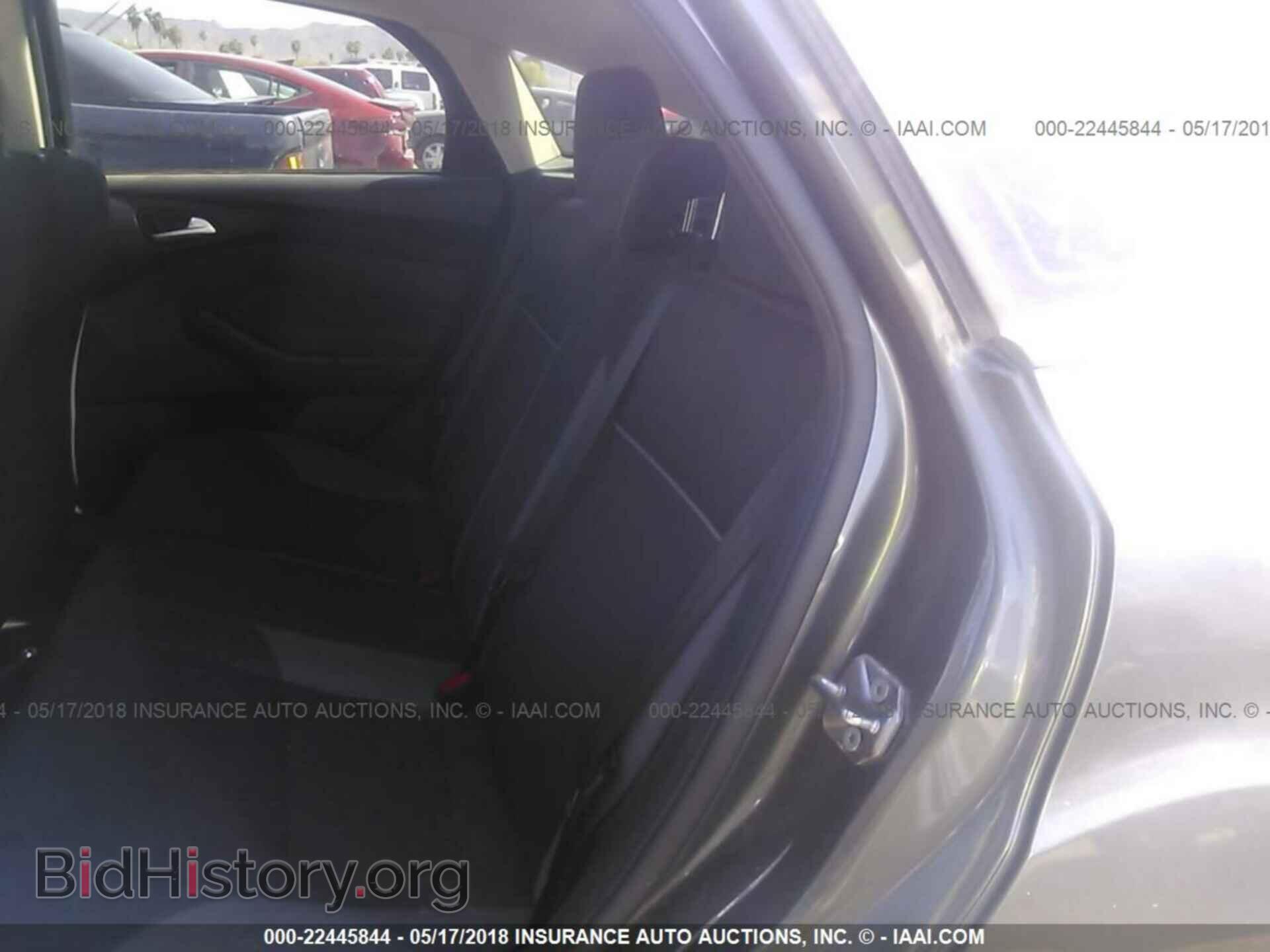 2012 Ford Focus - VIN: 1FAHP3K24CL400716 - Photo 8