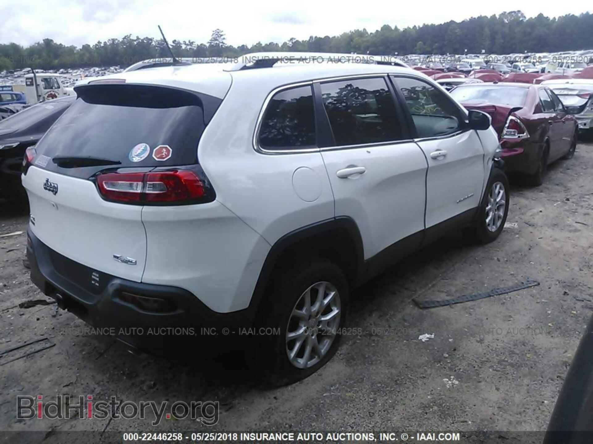 2014 Jeep Cherokee - VIN: 1C4PJMCS2EW177752 - Photo 4