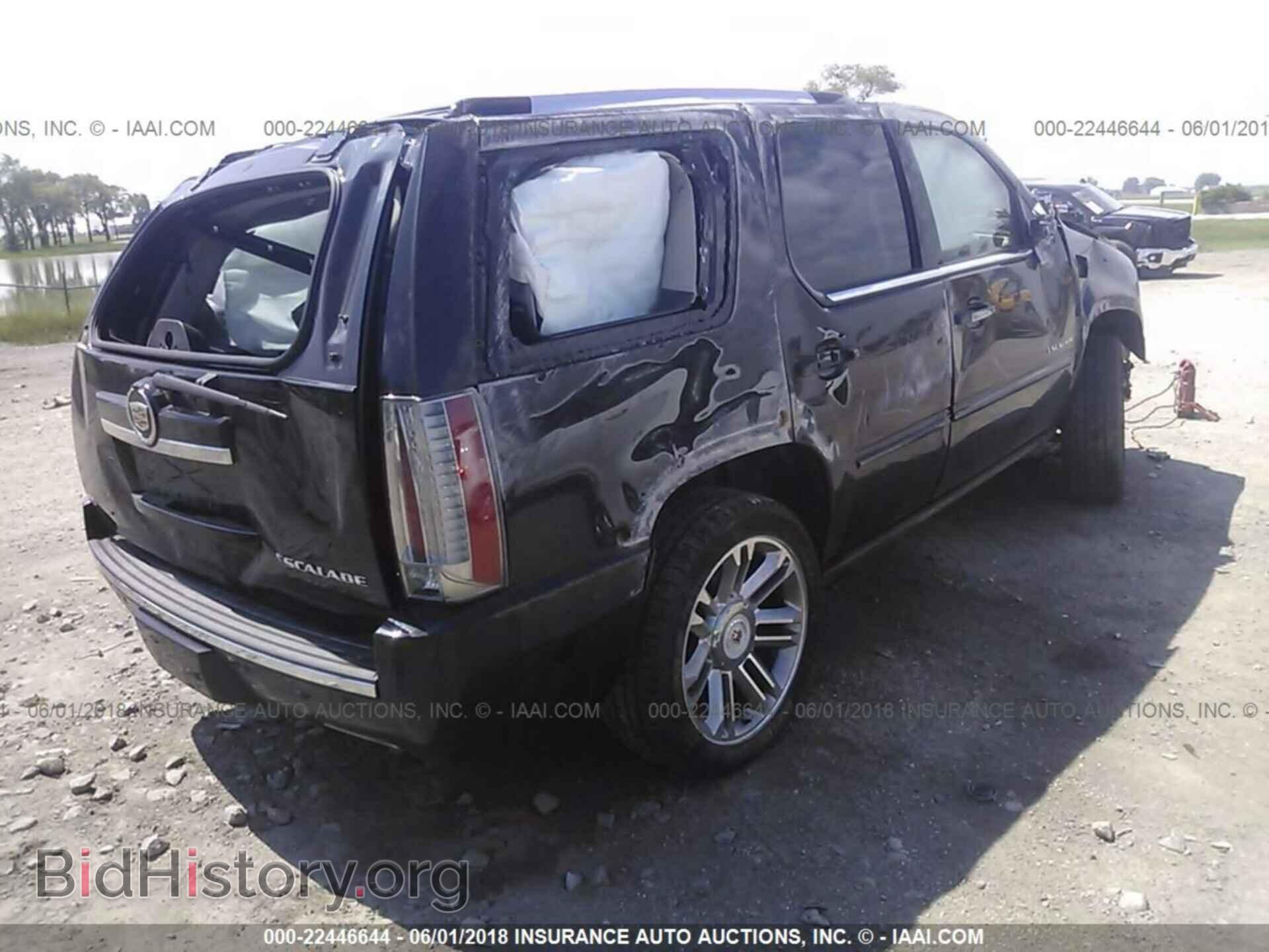 2014 Cadillac Escalade - VIN: 1GYS4CEF1ER226606 - Фото 4