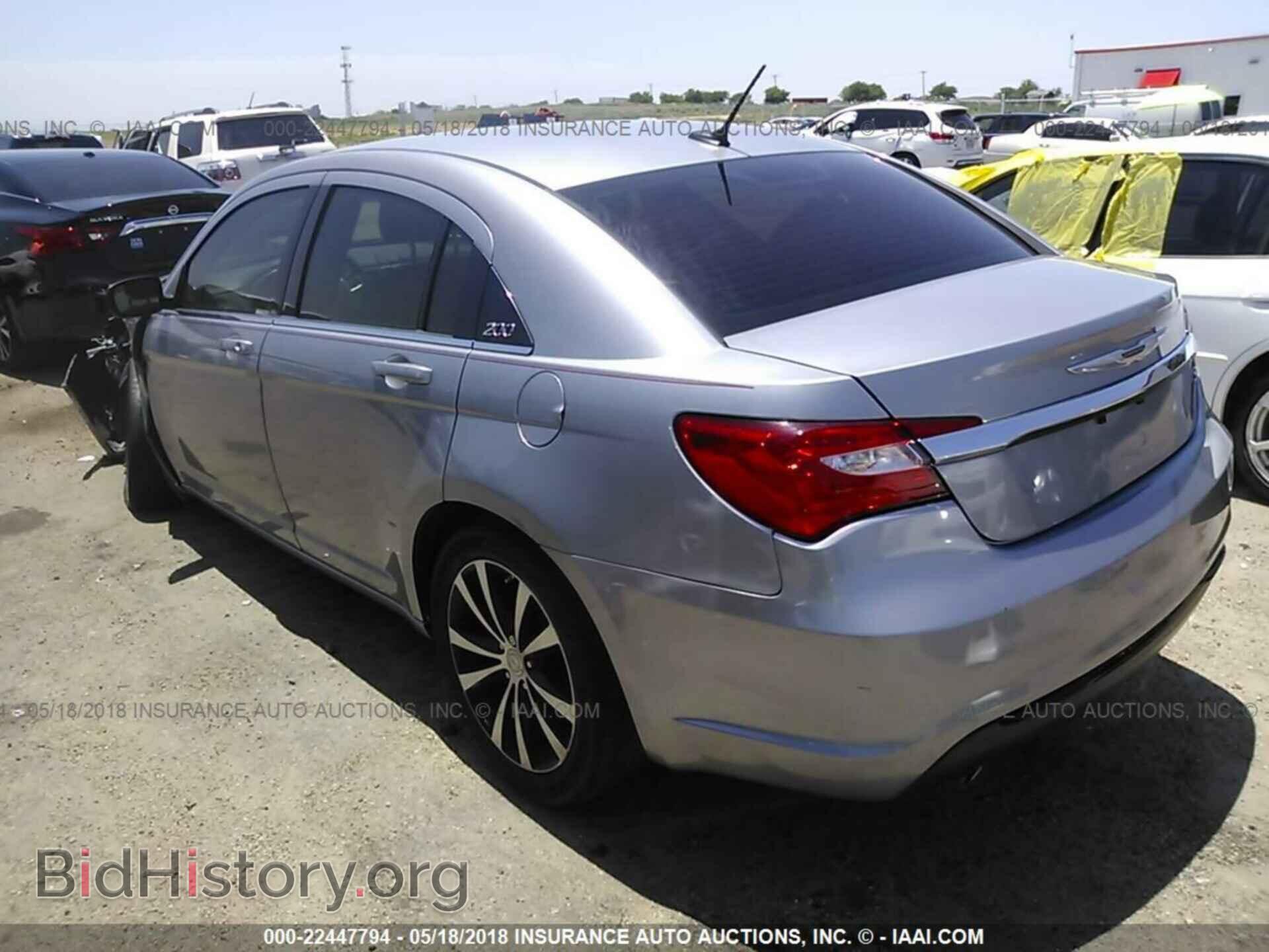 2013 Chrysler 200 - VIN: 1C3CCBBG6DN729403 - Фото 3