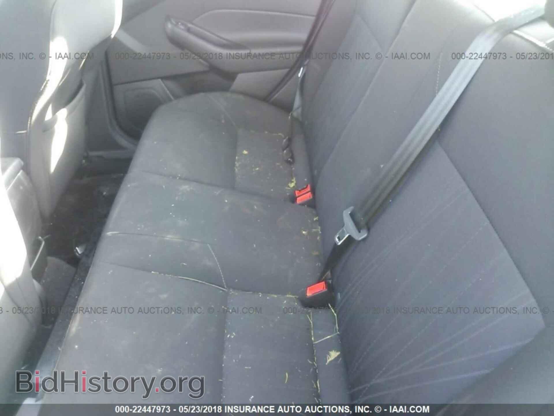2016 Ford Focus - VIN: 1FADP3F26GL305444 - Photo 8