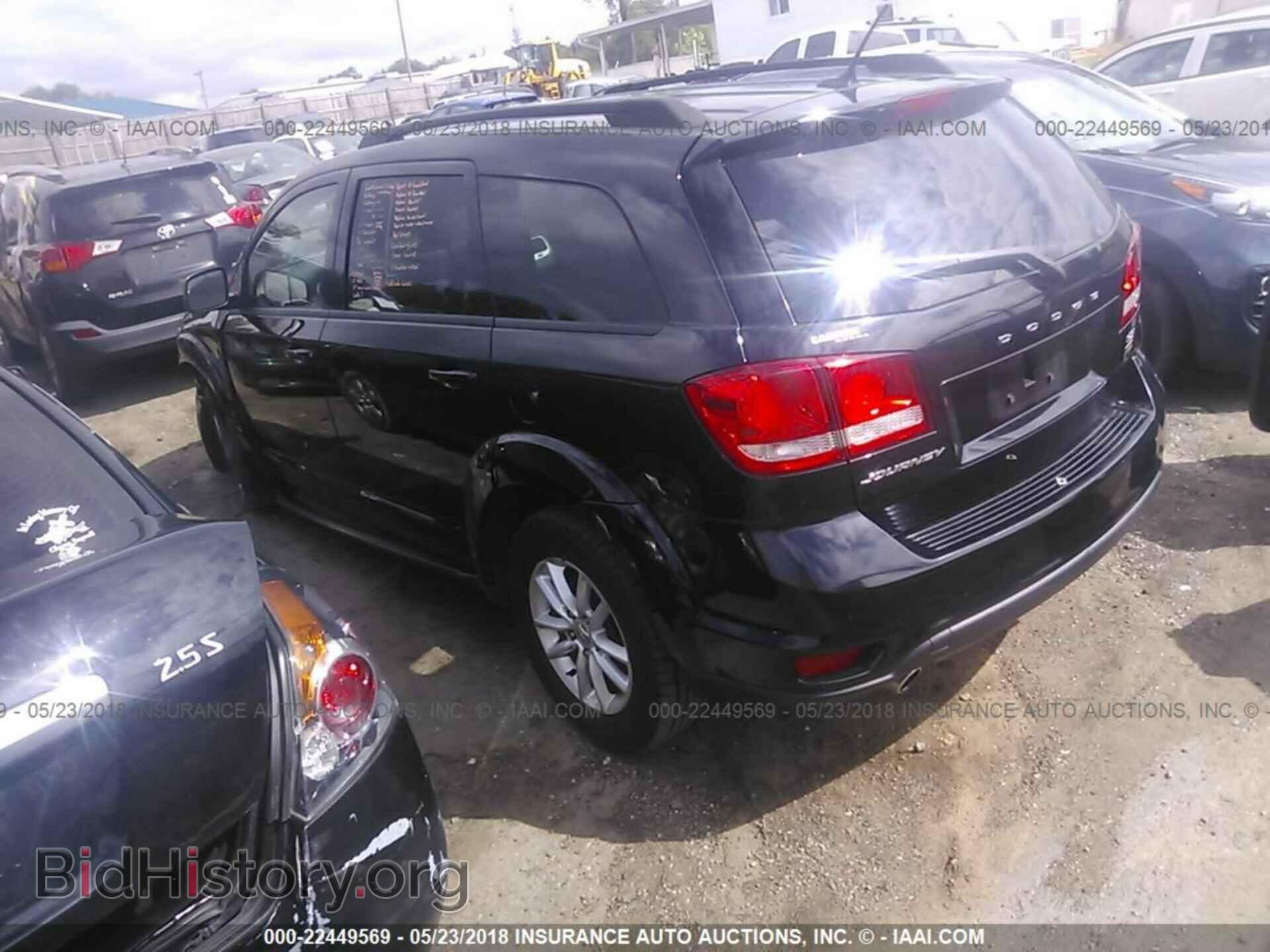 2014 Dodge Journey - VIN: 3C4PDCBG9ET210976 - Фото 3
