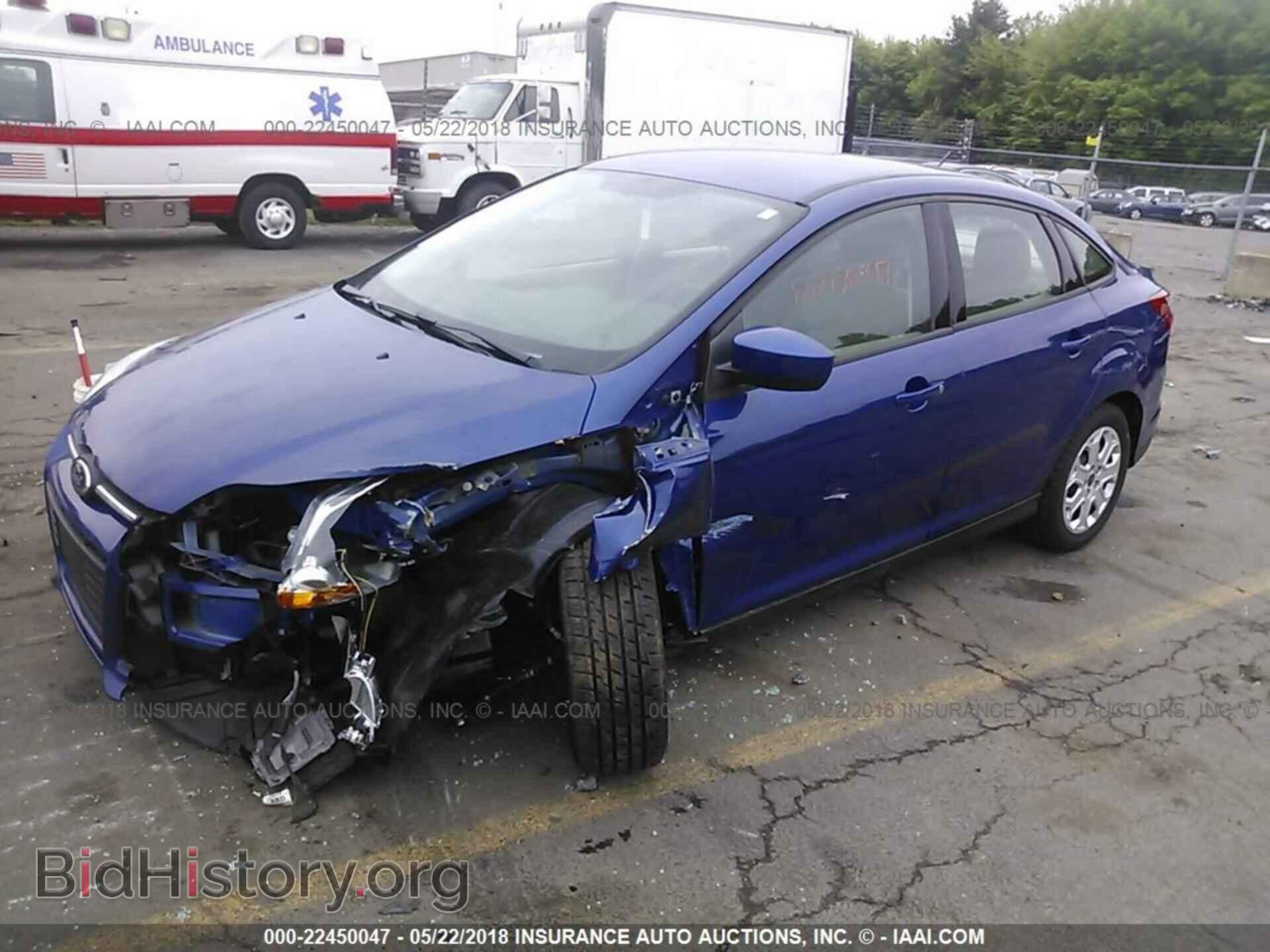 2012 Ford Focus - VIN: 1FAHP3F2XCL411343 - Photo 2