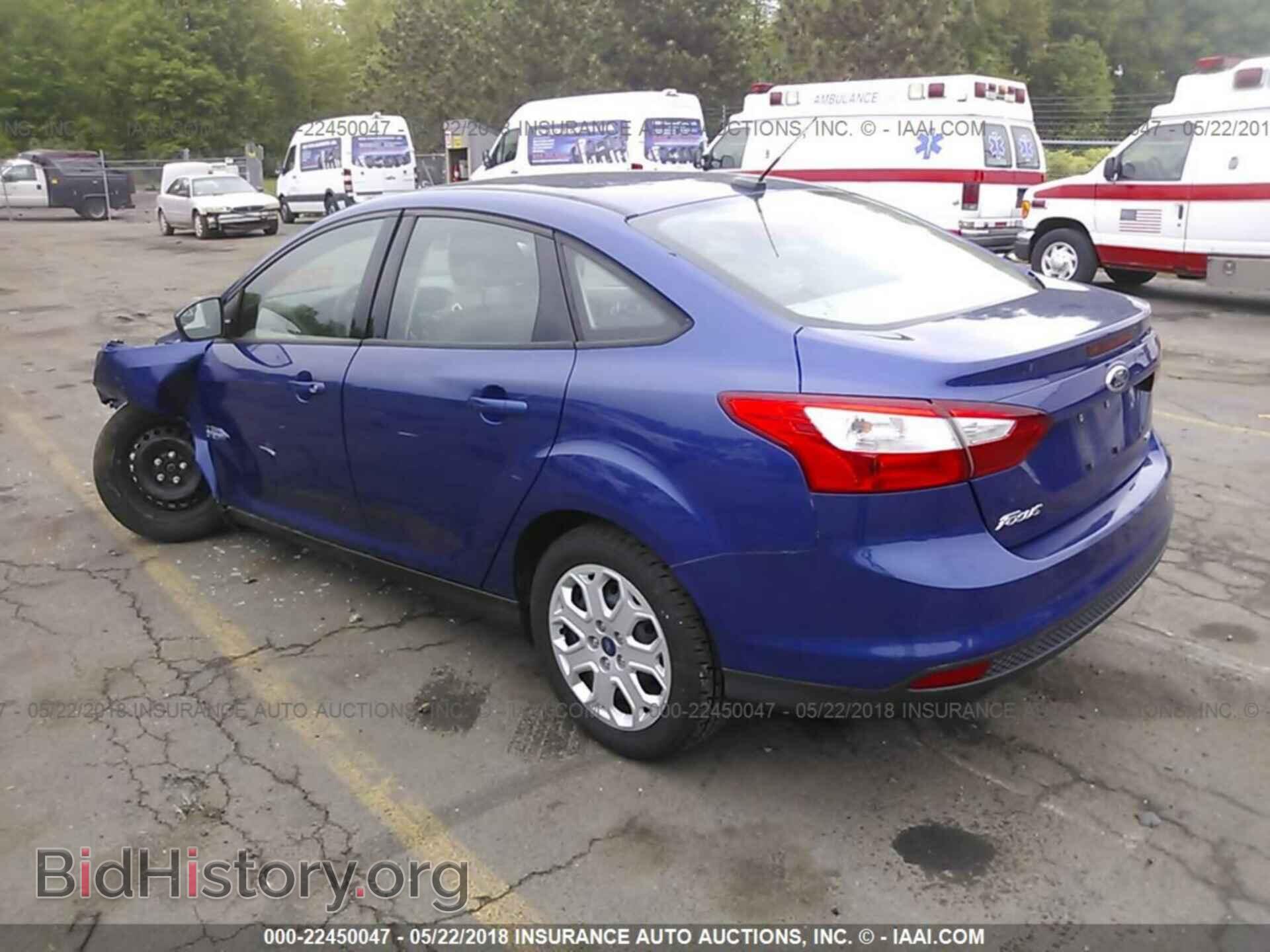 2012 Ford Focus - VIN: 1FAHP3F2XCL411343 - Photo 3