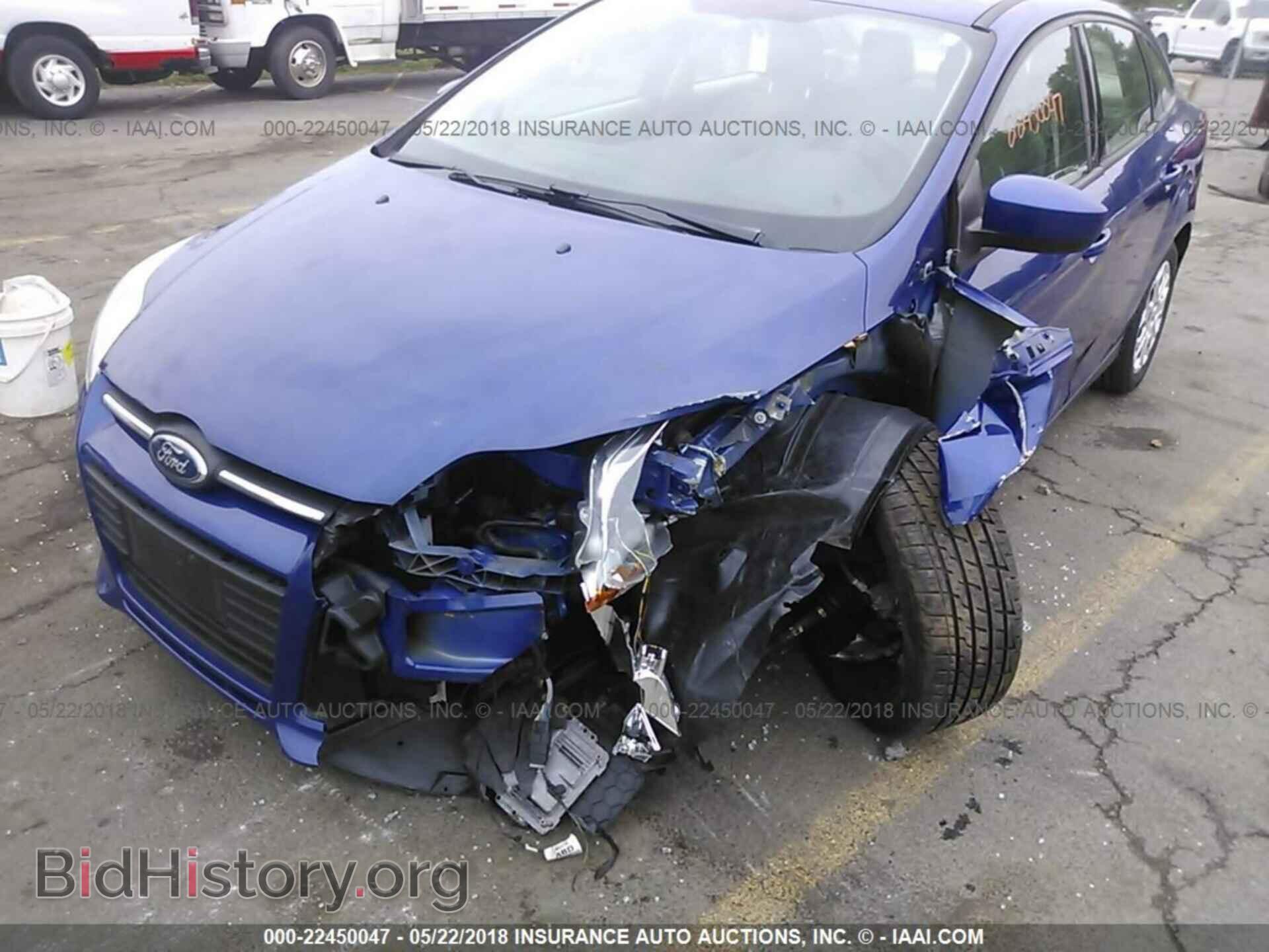 2012 Ford Focus - VIN: 1FAHP3F2XCL411343 - Photo 6
