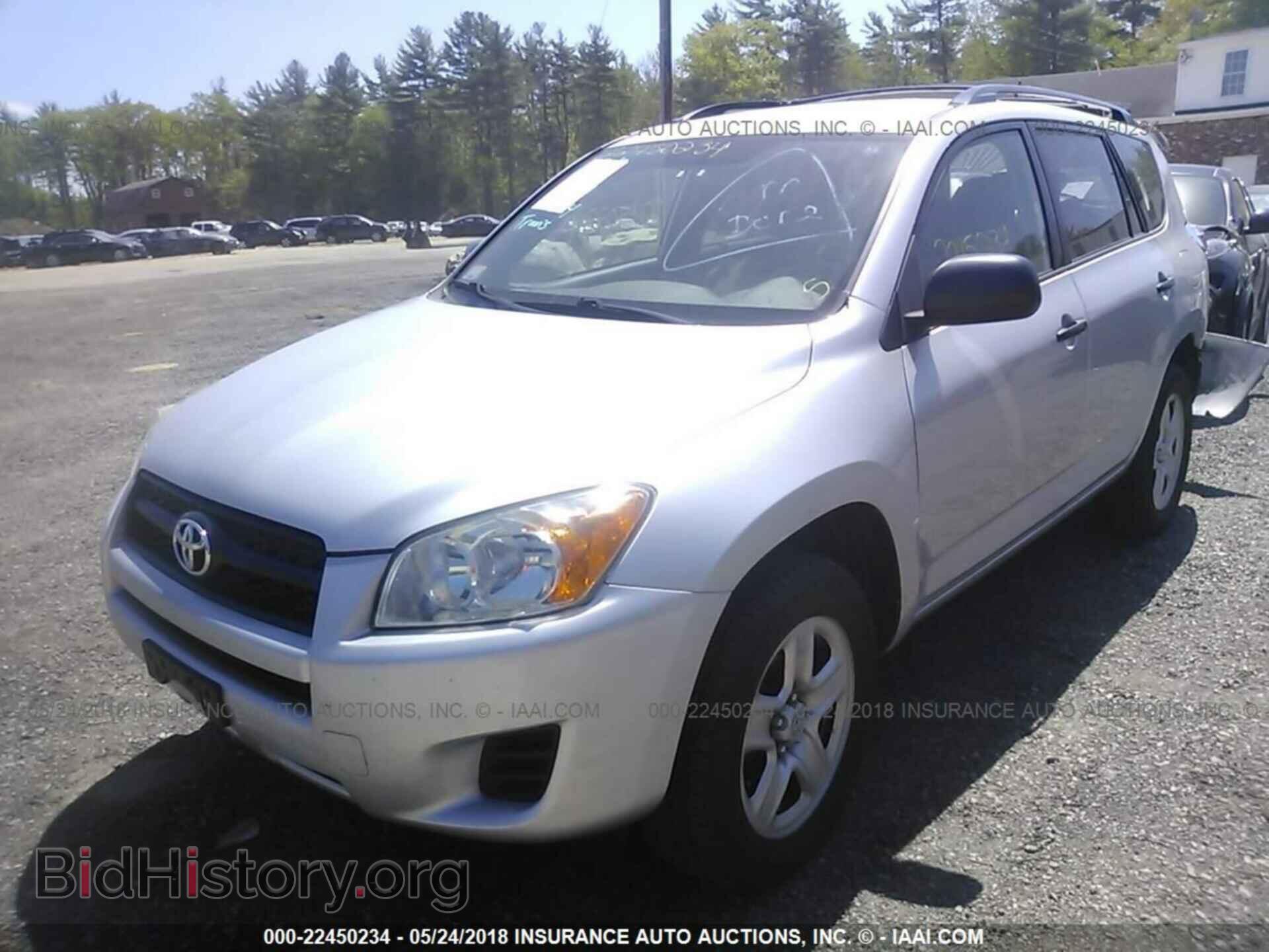 2011 Toyota Rav4 - VIN: 2T3BF4DV7BW087334 - Photo 2
