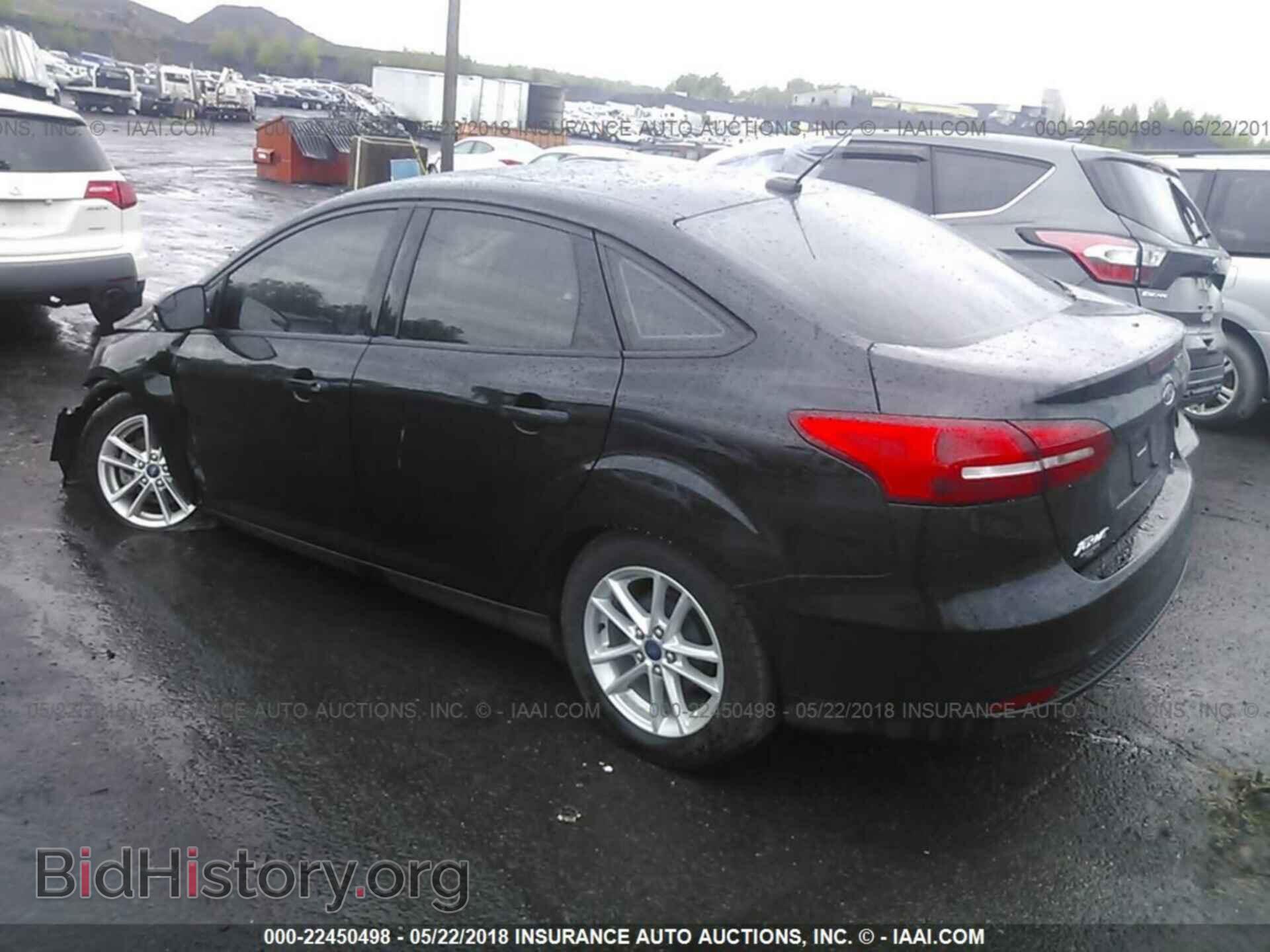 2016 Ford Focus - VIN: 1FADP3F22GL261068 - Фото 3
