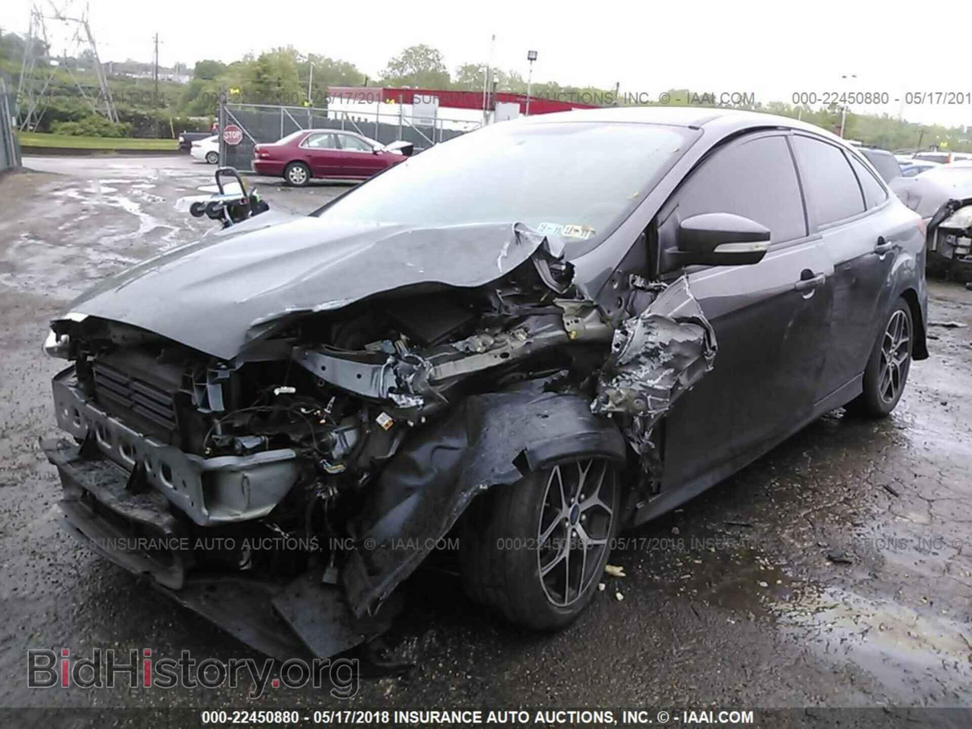 2015 Ford Focus - VIN: 1FADP3F23FL310910 - Фото 2