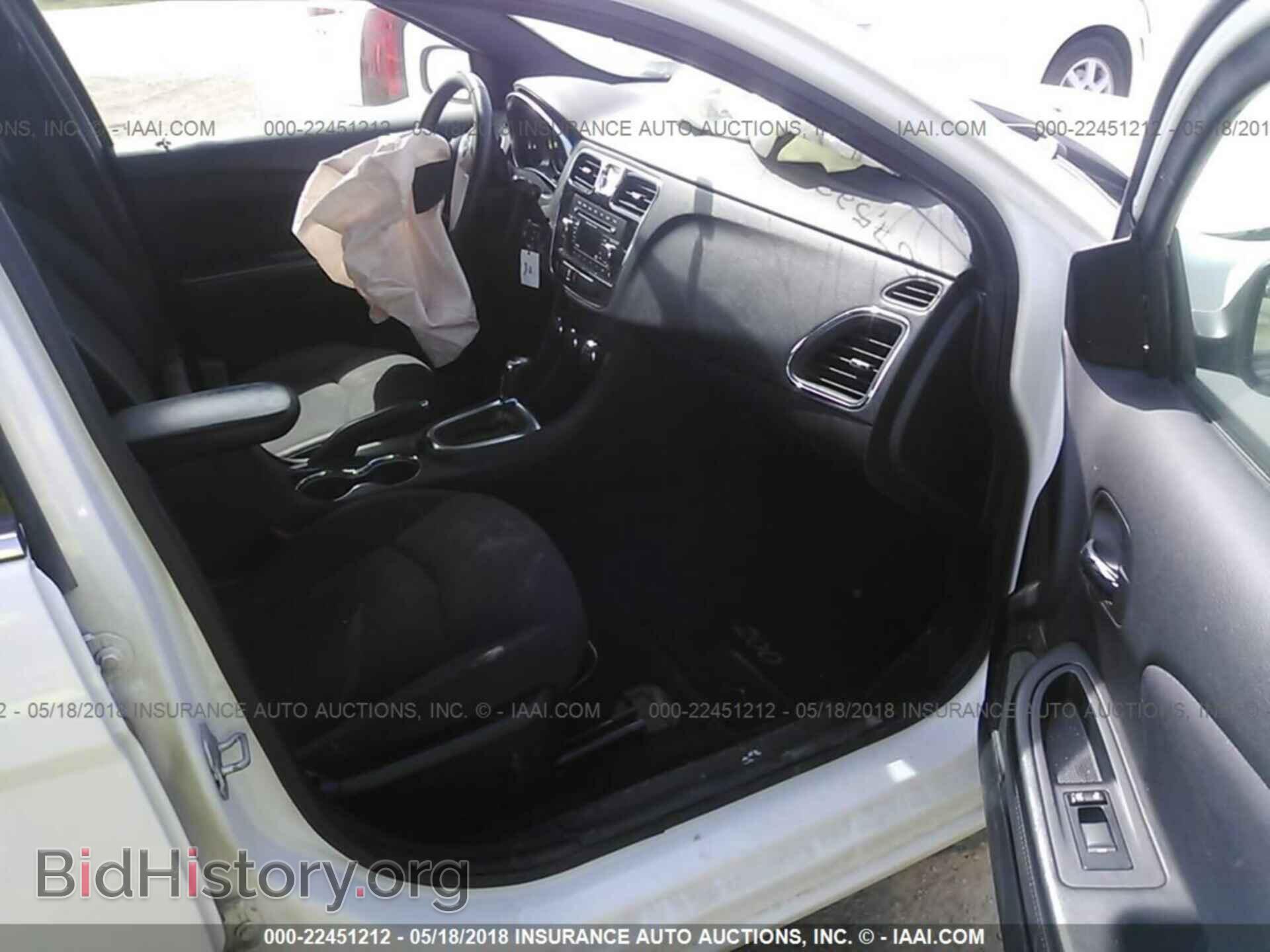 2013 Chrysler 200 - VIN: 1C3CCBBG4DN569148 - Photo 5
