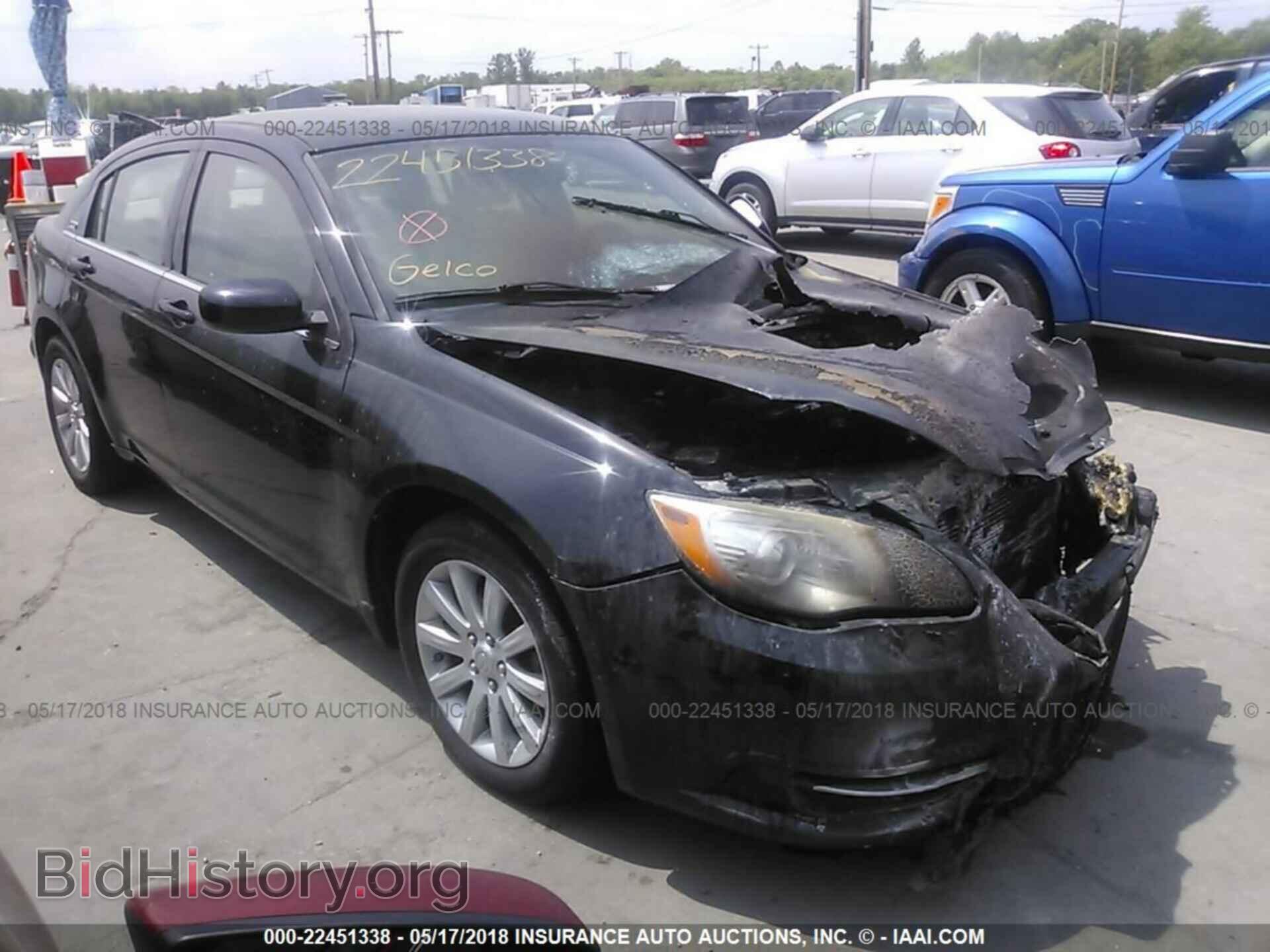 Photo 1C3CCBBB2DN571047 - Chrysler 200 2013