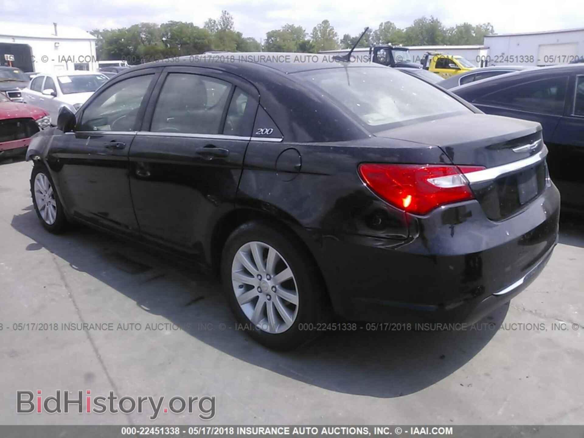 2013 Chrysler 200 - VIN: 1C3CCBBB2DN571047 - Фото 3