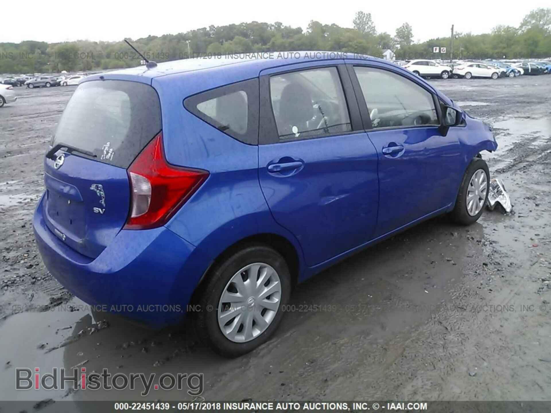 2015 Nissan Versa note - VIN: 3N1CE2CP8FL366497 - Фото 4