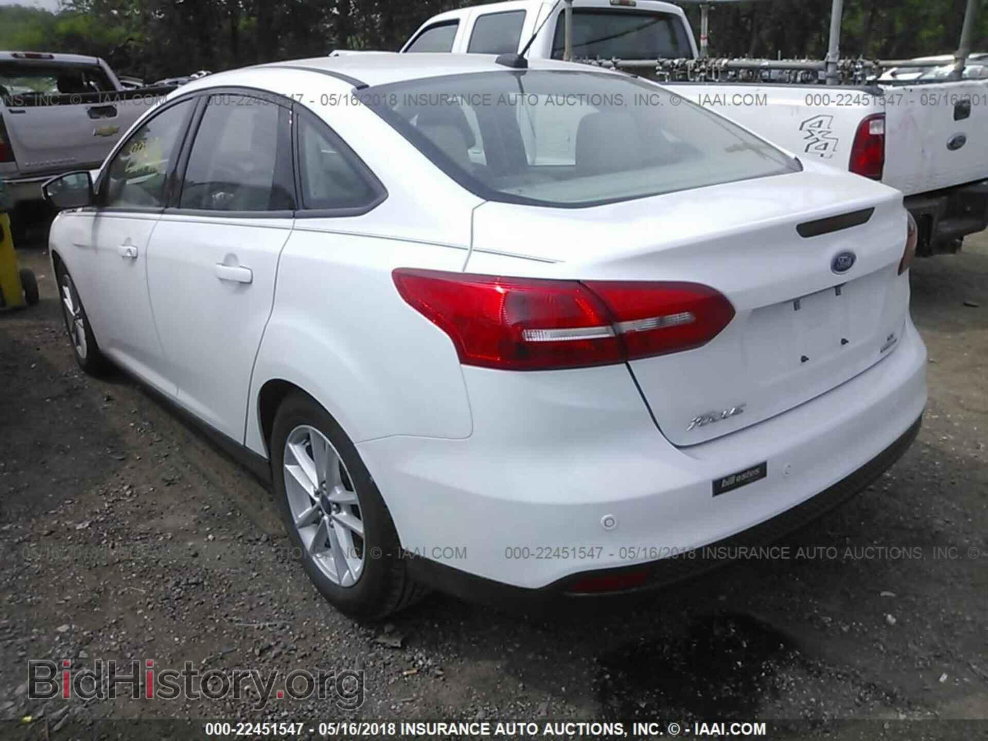 2015 Ford Focus - VIN: 1FADP3F27FL346843 - Photo 3